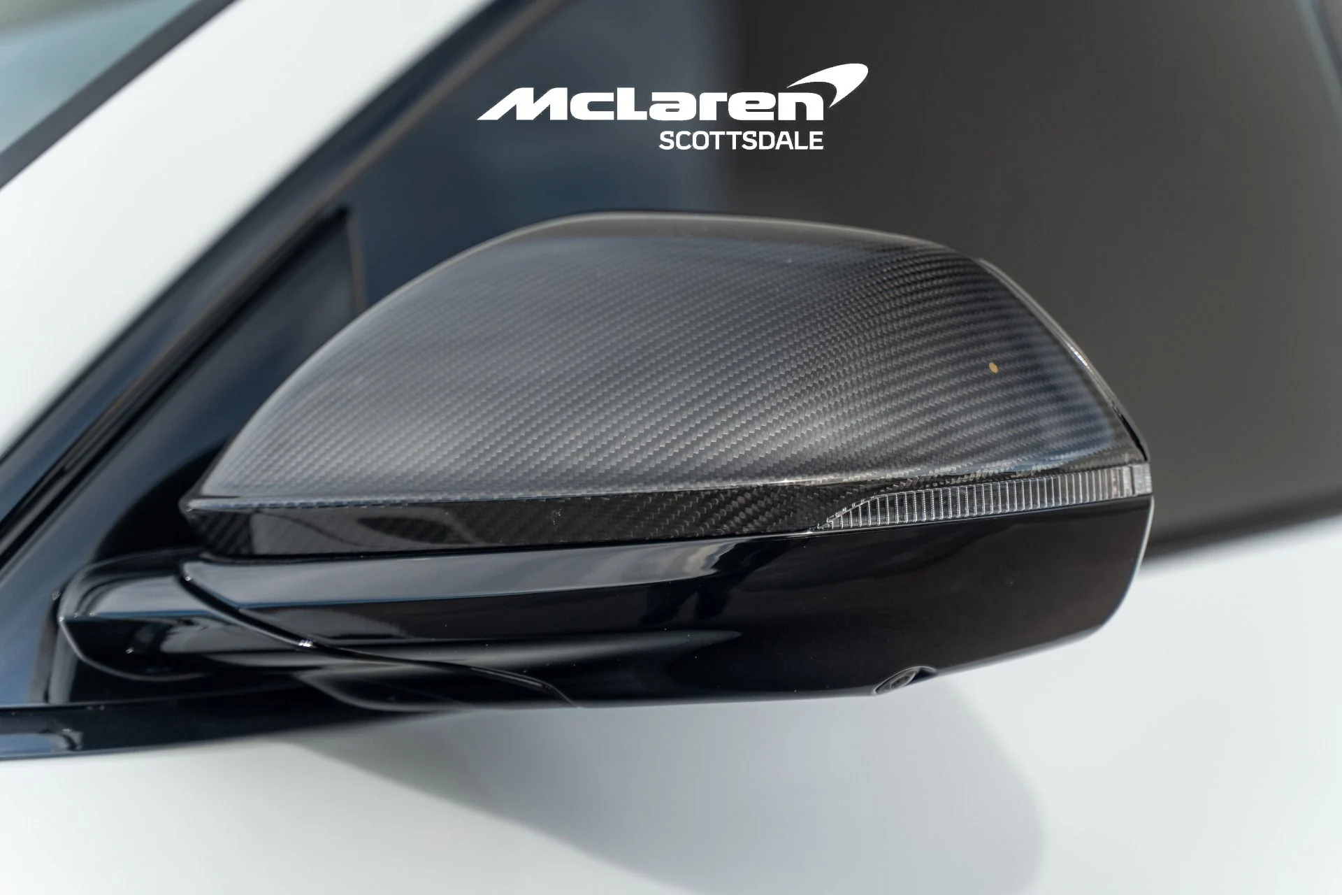 mph016_4204710032_Used_2024_LAMBORGHINI_URUS_Performante_1764564221_1aa984fba9