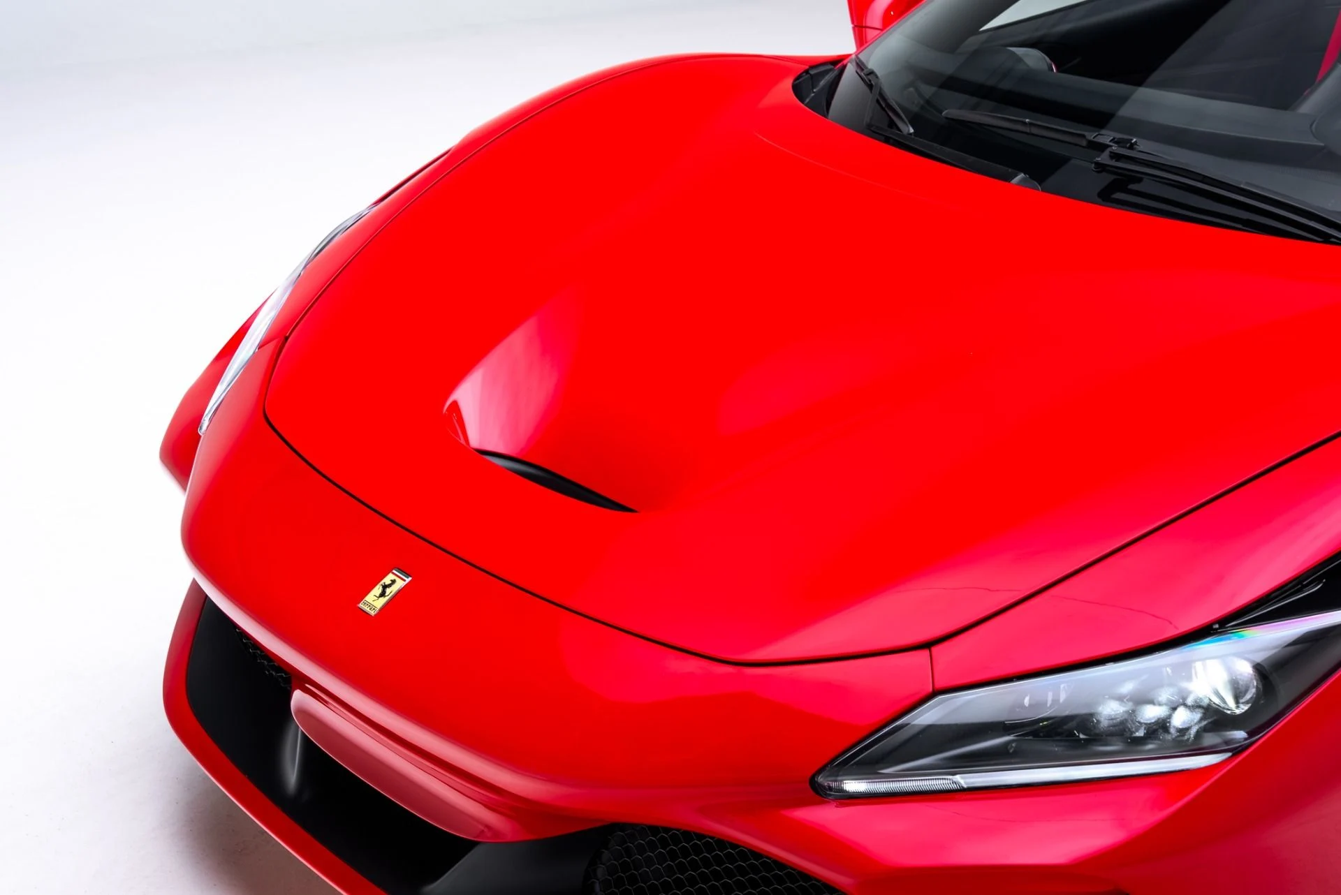 mph016_4208826016_Used_2022_Ferrari_F8_Spider_1772060446_c88be943b6