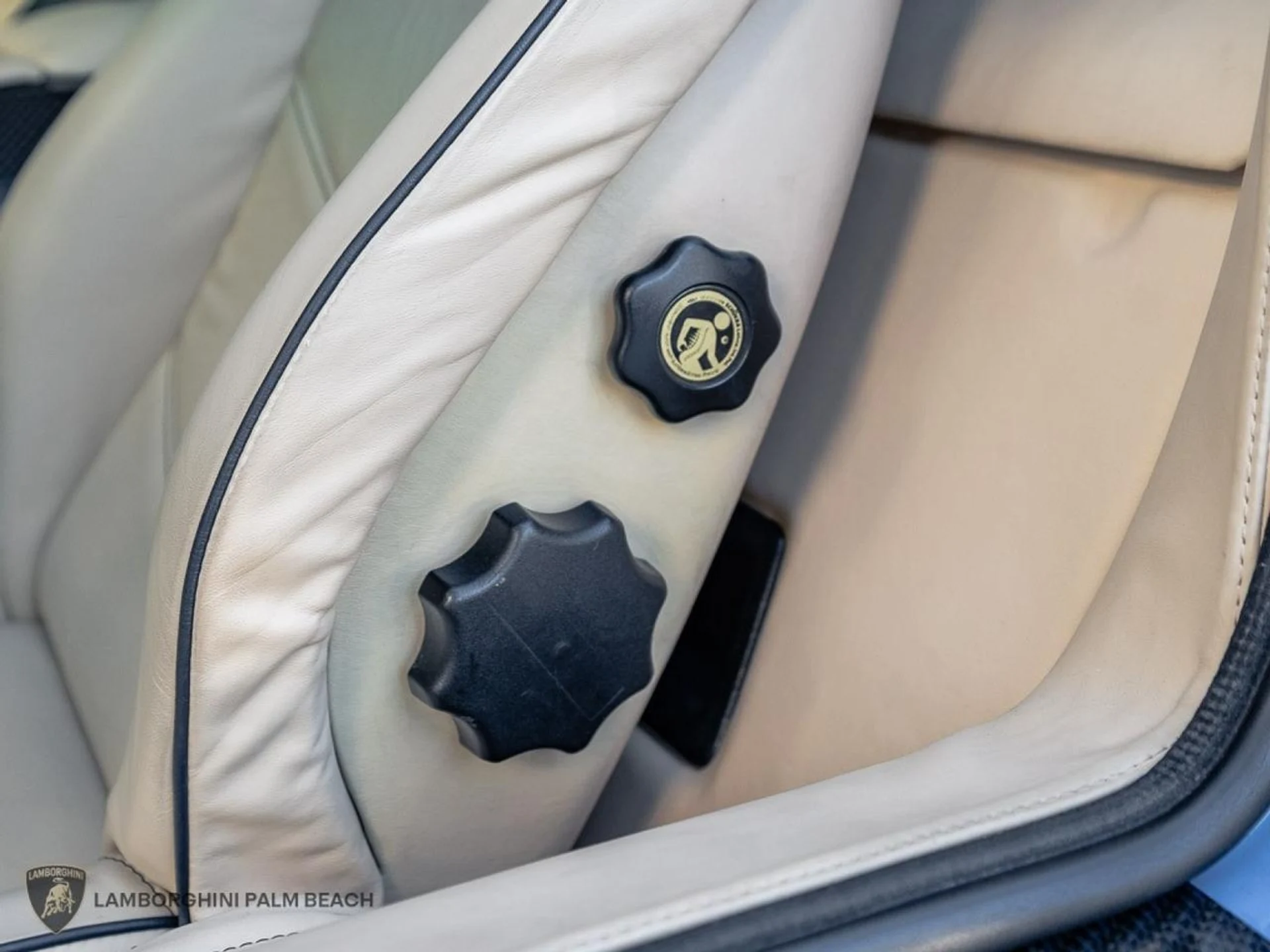 mph016_4210874129_8a21641061597f9d825aa29a8ae7d4f9_918a52658a