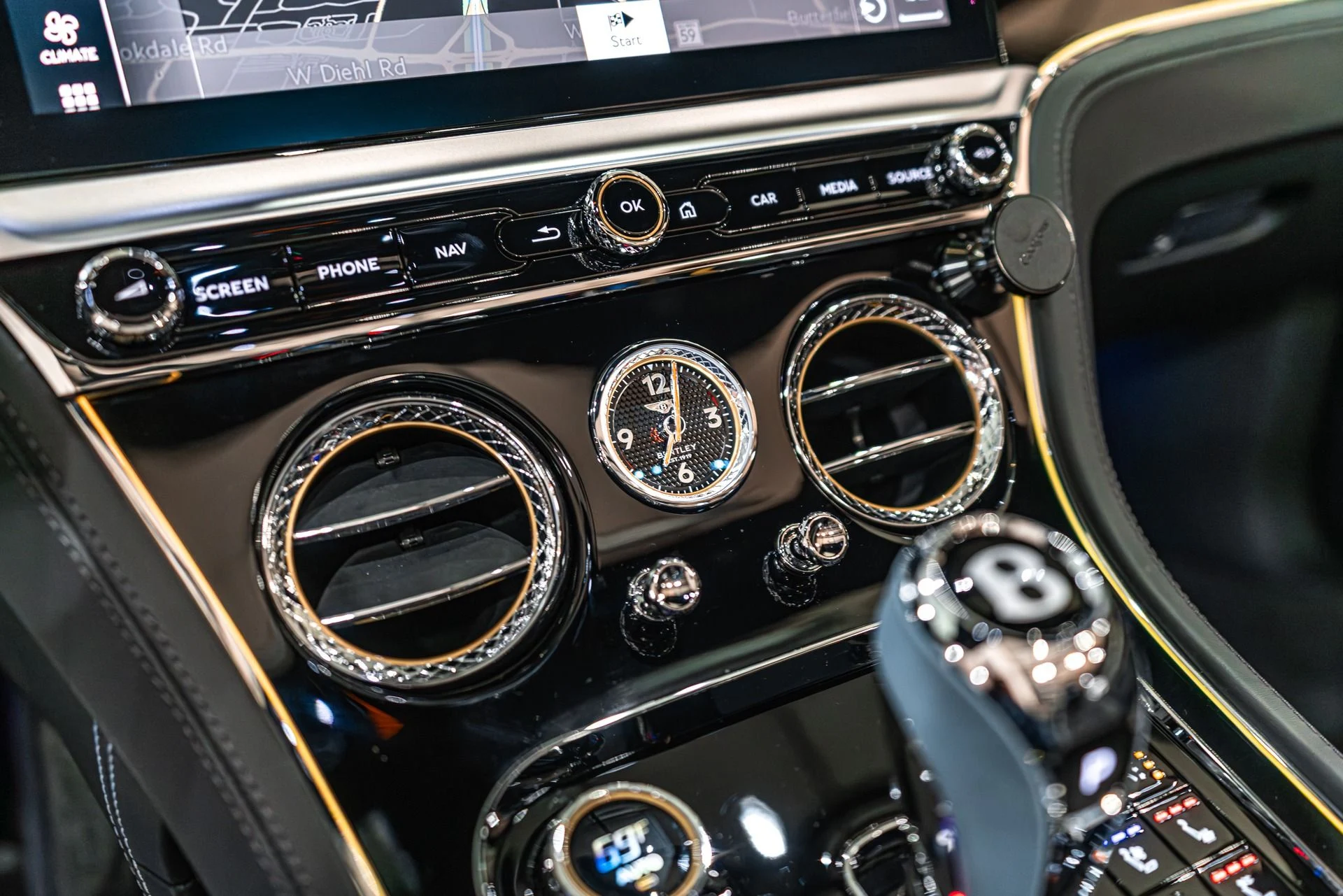 mph016_4219102264_13117_p17_l_0af0895674