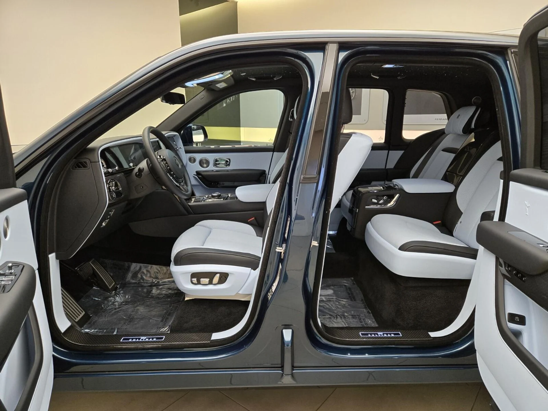 mph016_4221313764_Used_2025_Rolls_Royce_Cullinan_Black_Badge_1770446936_effb39fbc0