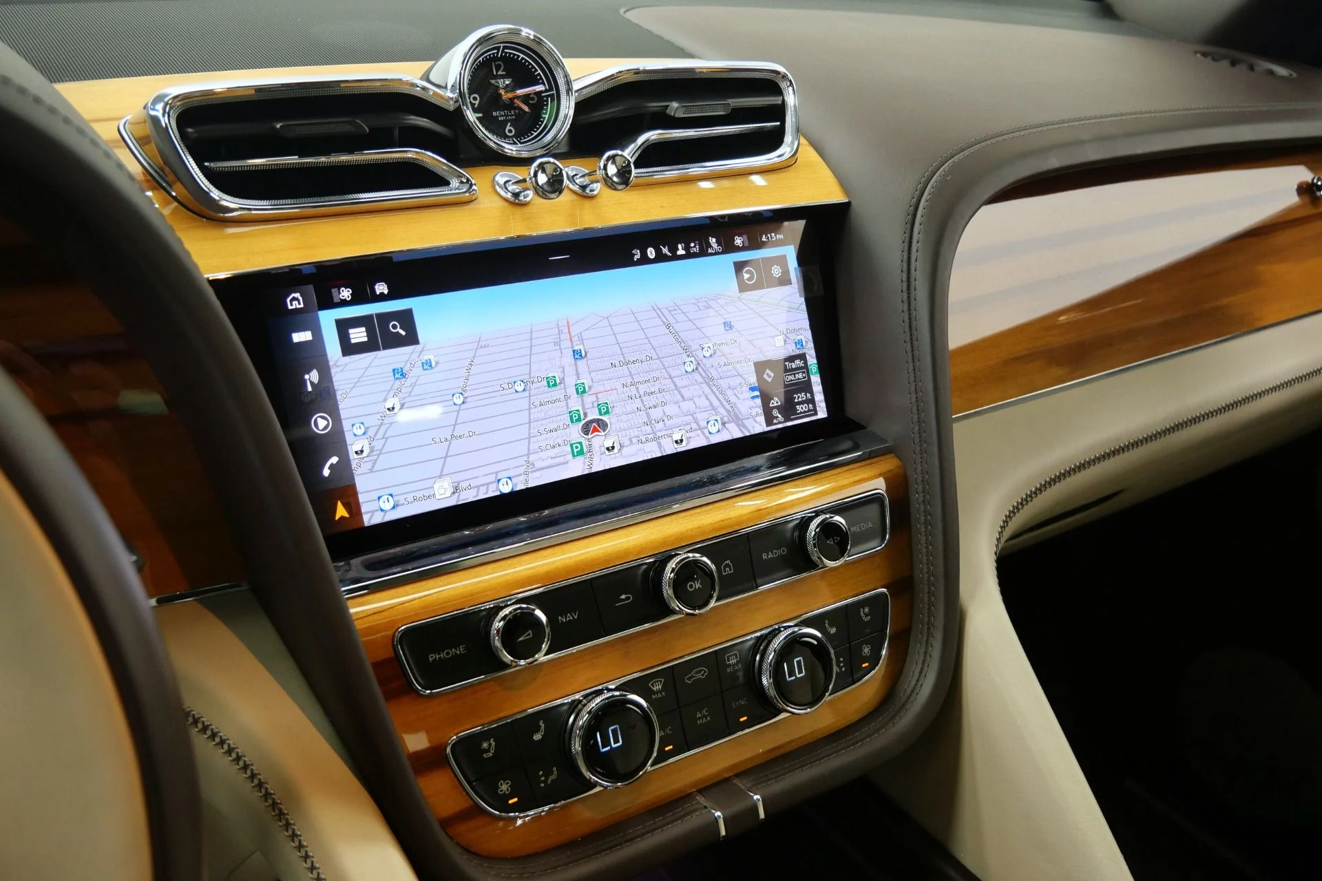 mph016_4223034627_Used_2021_Bentley_Bentayga_Hybrid_Mulliner_Driving_Specification_Four_Seat_Comfort_Specification_1767026081_fc1b6d72df