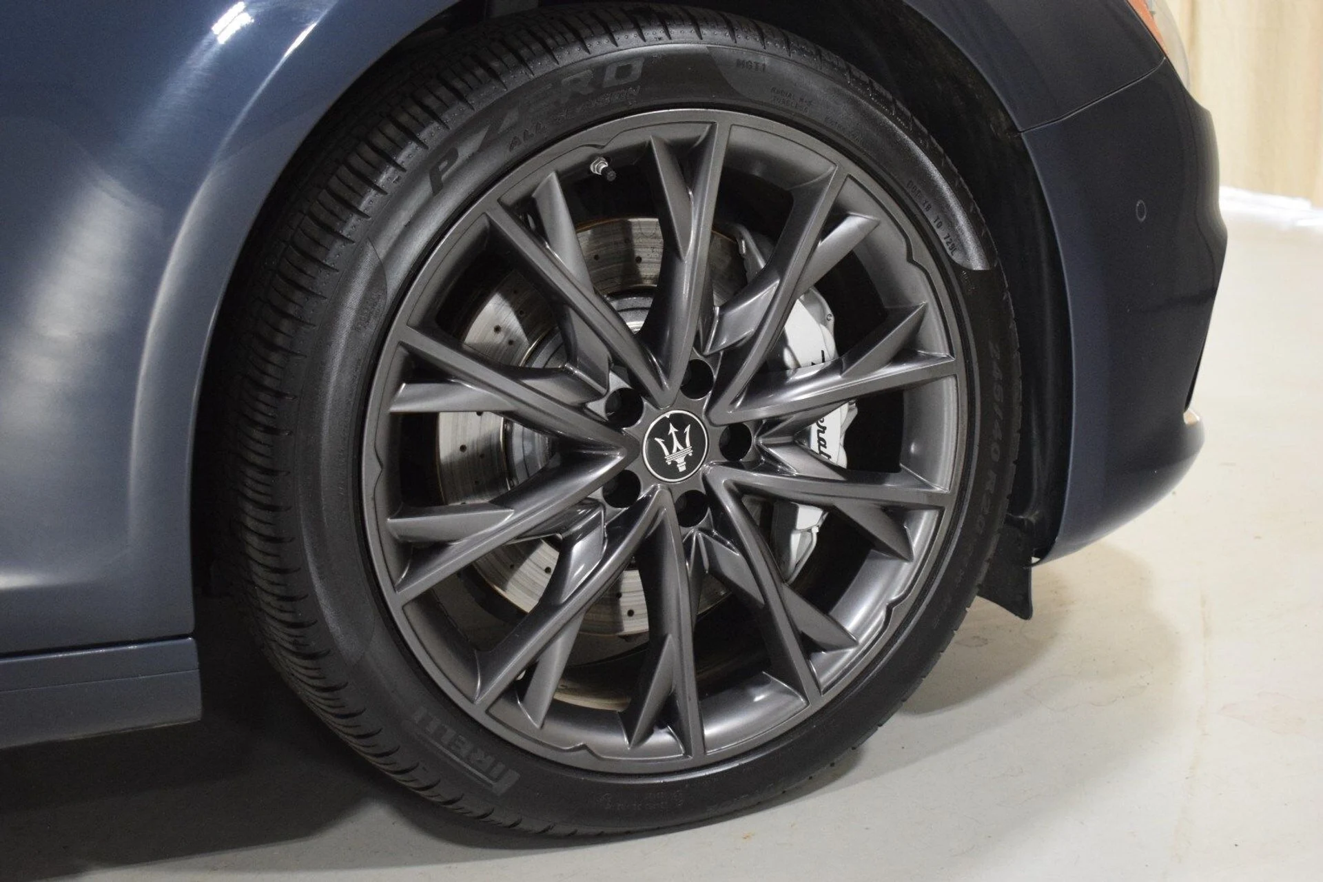 mph016_4225471780_3e7b19fd3f88a1114115d624d9384a7cx_00327751b1