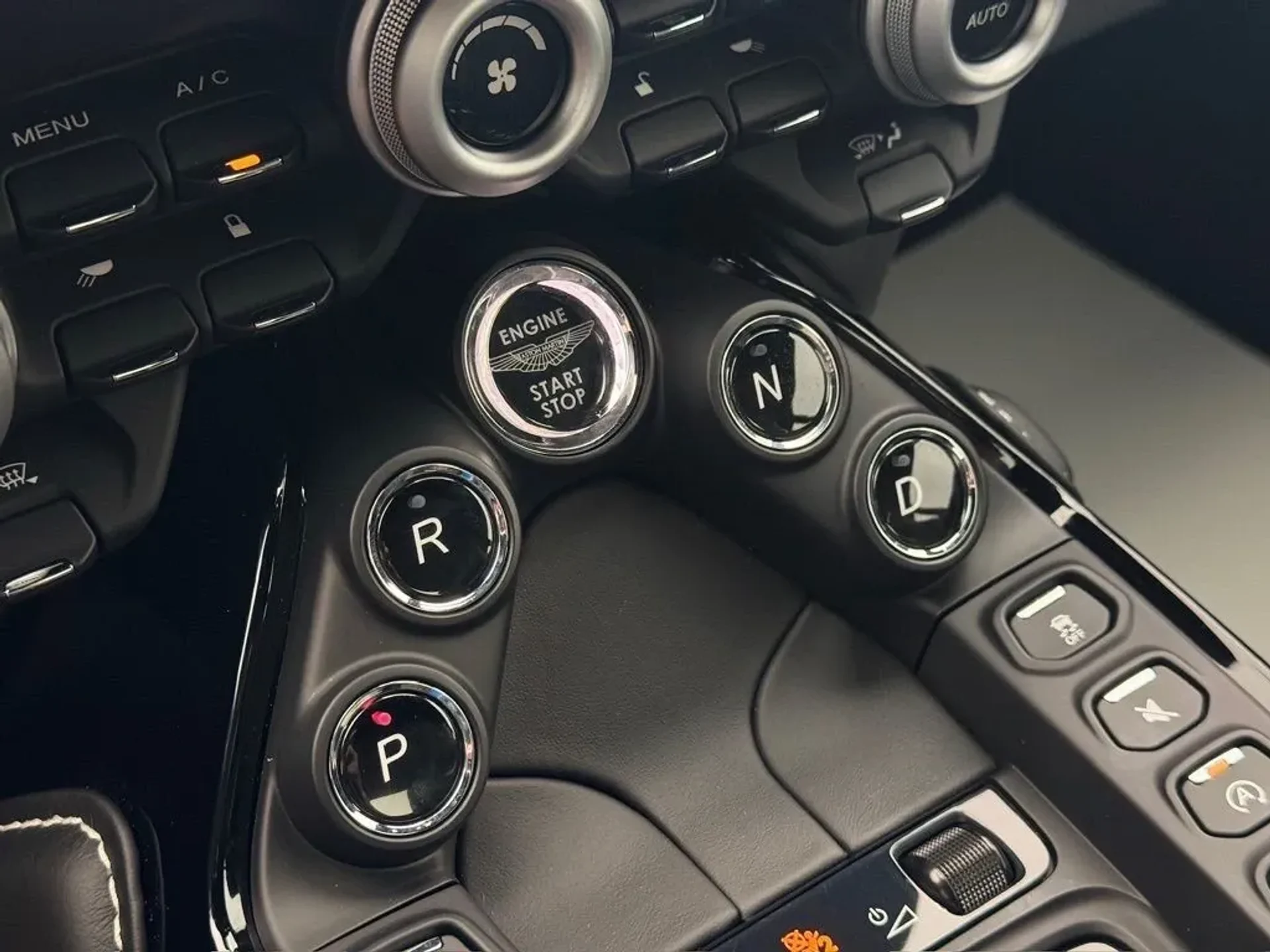 mph016_4228270686_nvns3quih4zdwnuh7x3szpv6gohu_2dcb9e77d2