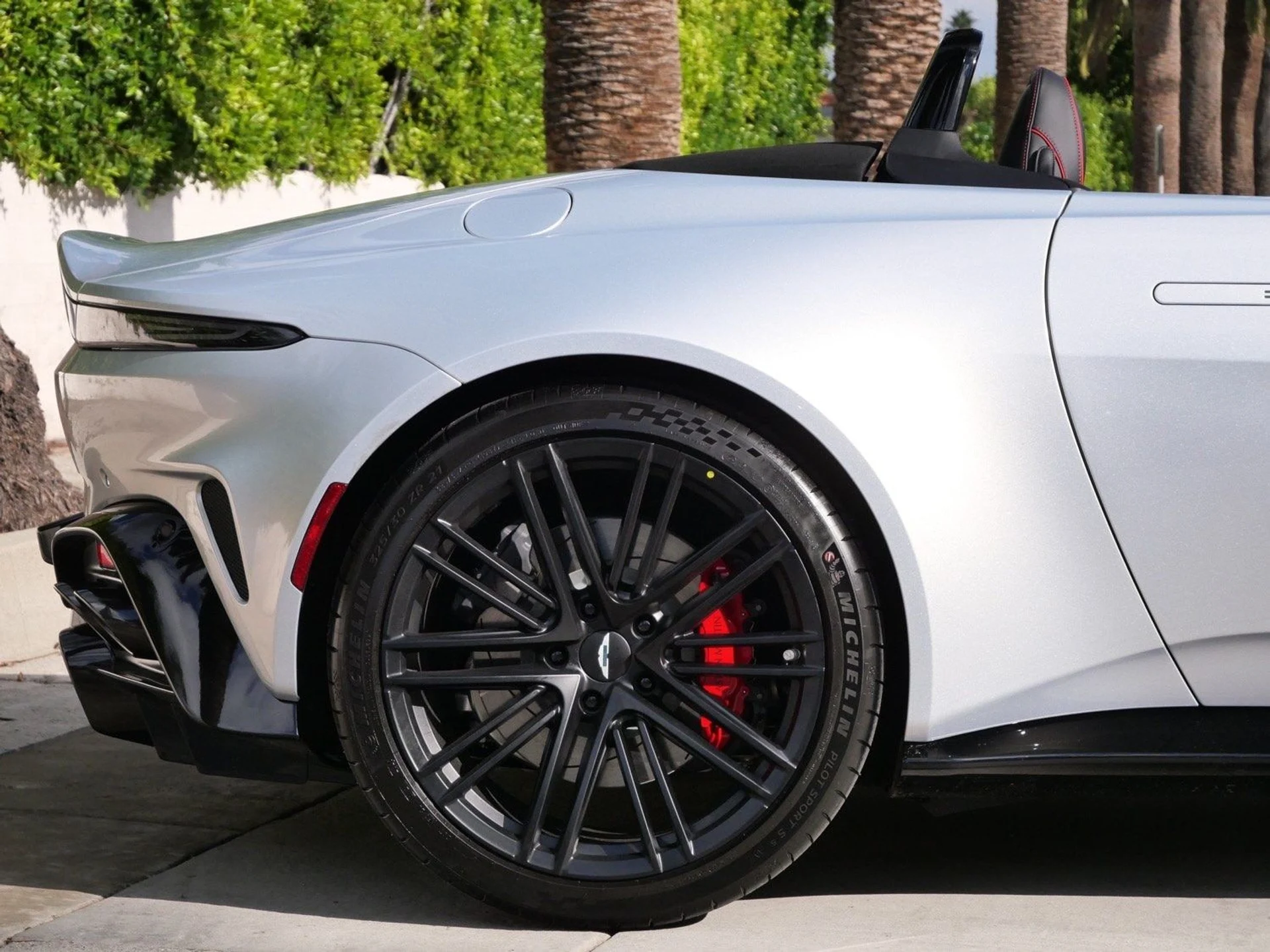 mph016_4228579070_c0a95591b9ab0065a1767580bb320fe8x_5fb1dd3ece