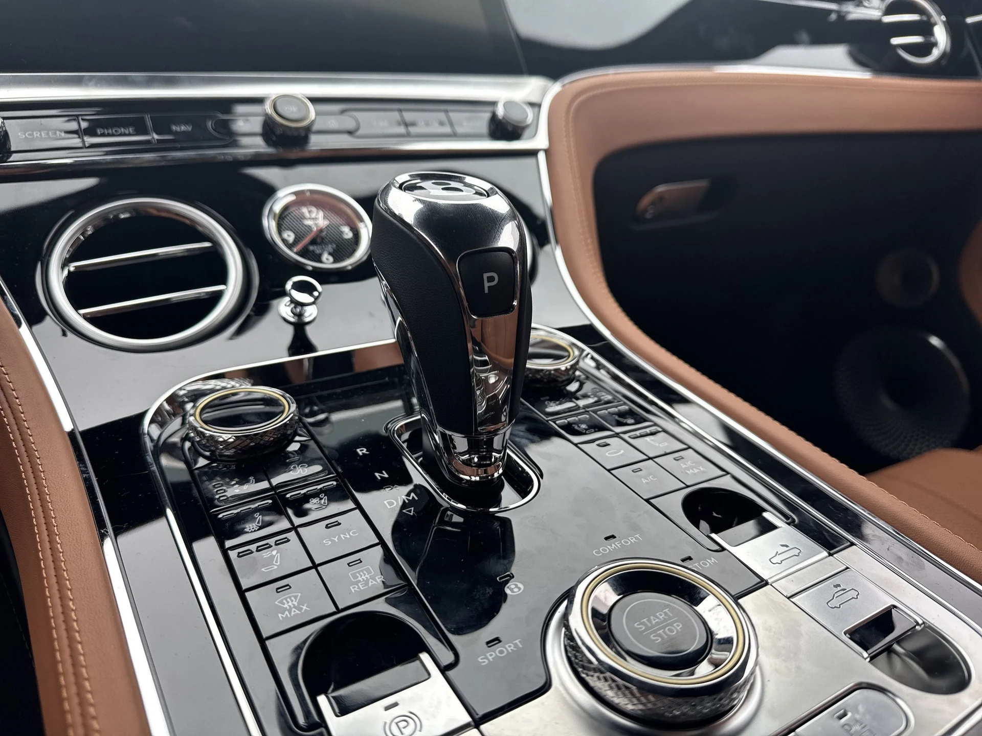 mph016_4233168654_4417d14d132699141c949ca79ef28ffax_83dc5ad60b