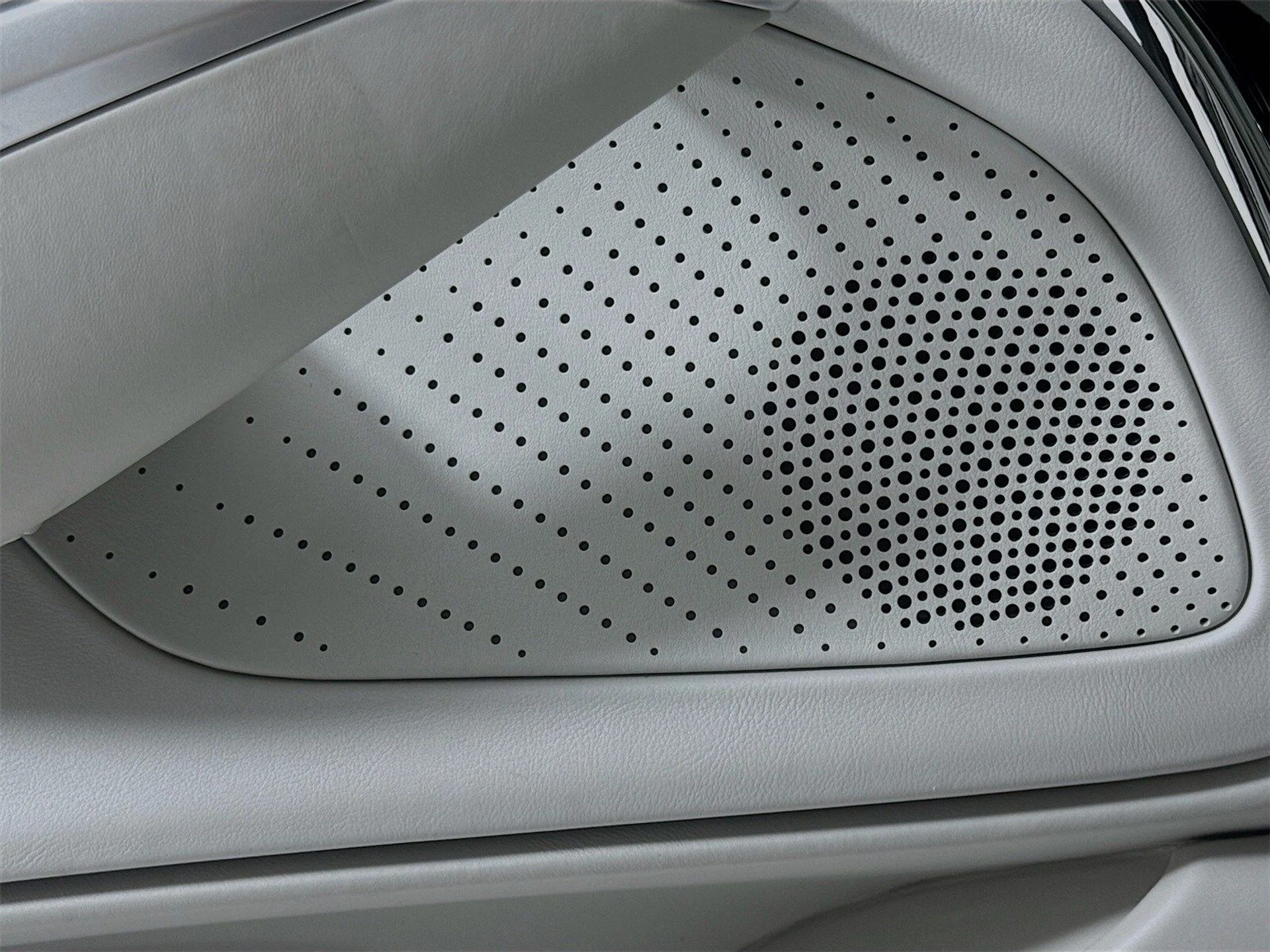 mph016_4235004699_2c89a568cd5d958c7e1c7f50f367d3cbx_d2ee3d8981