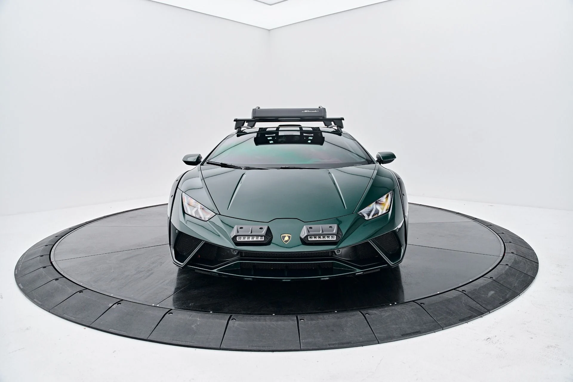 mph016_4240493174_Used_2024_Lamborghini_Huracan_Sterrato_Base_1790364969_6b3b744a67