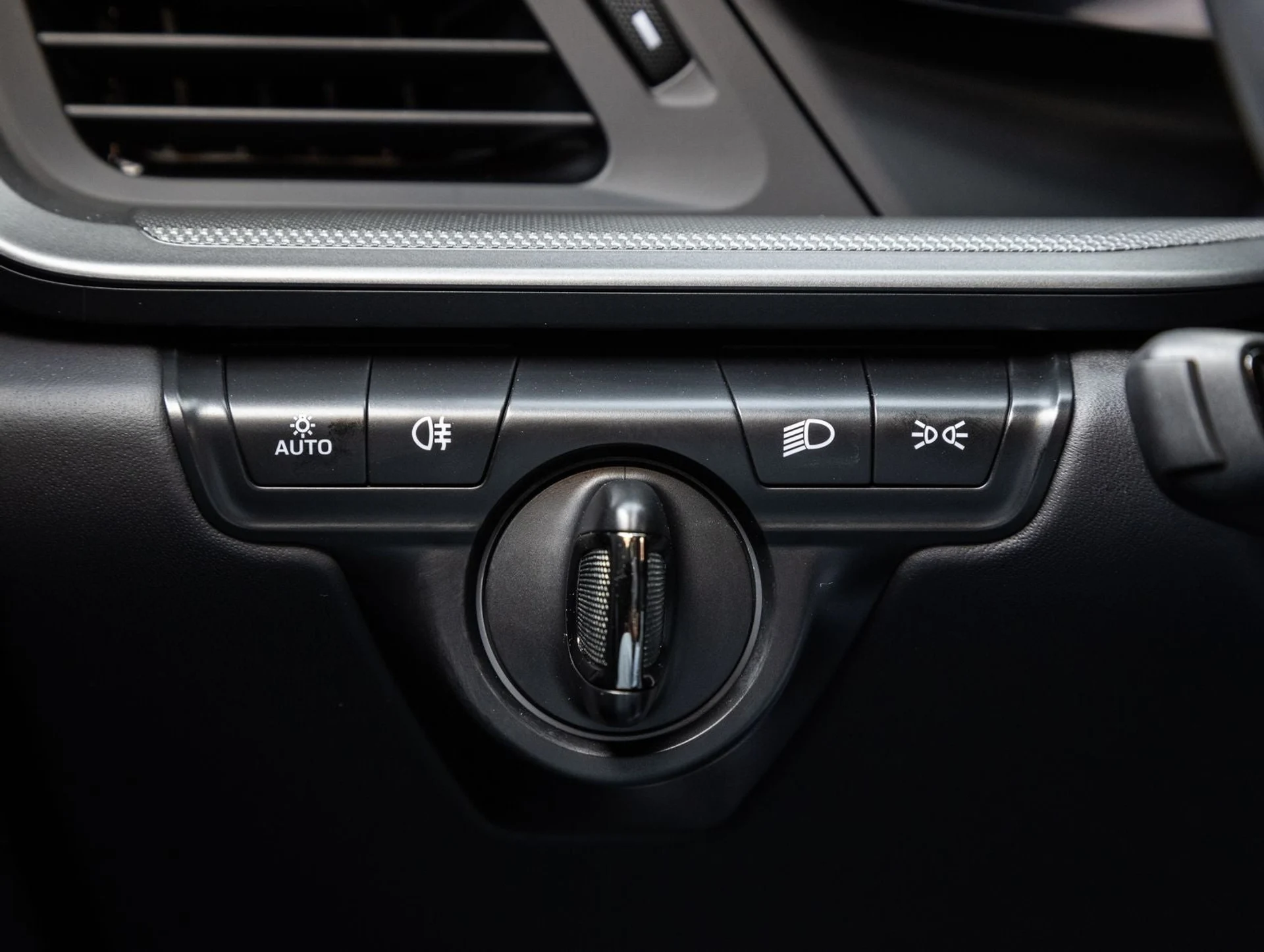 mph016_4242484999_17_7a6cc63509