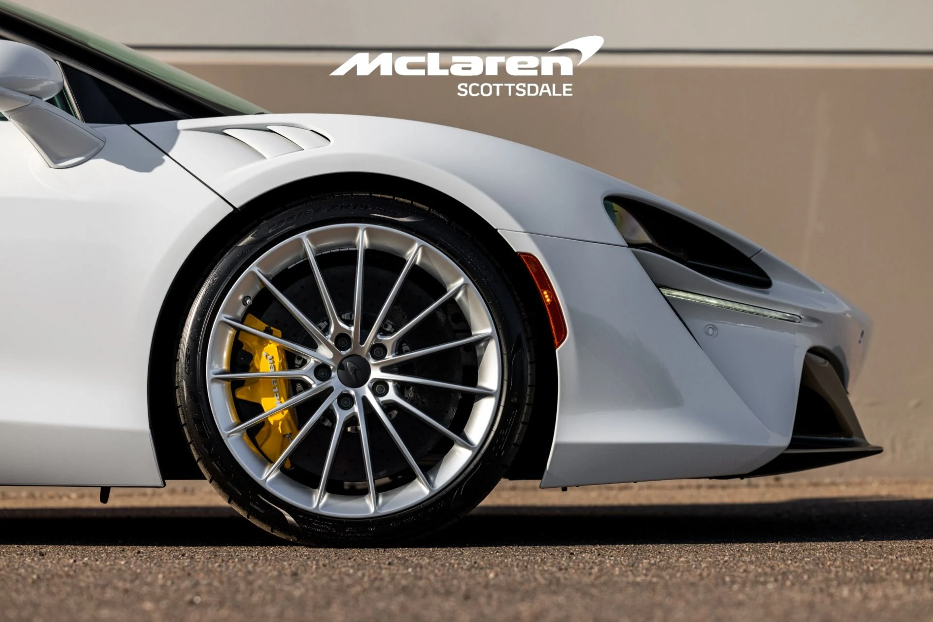 mph016_4244319623_Used_2025_MCLAREN_ARTURA_1728156341_9a67aeb7da