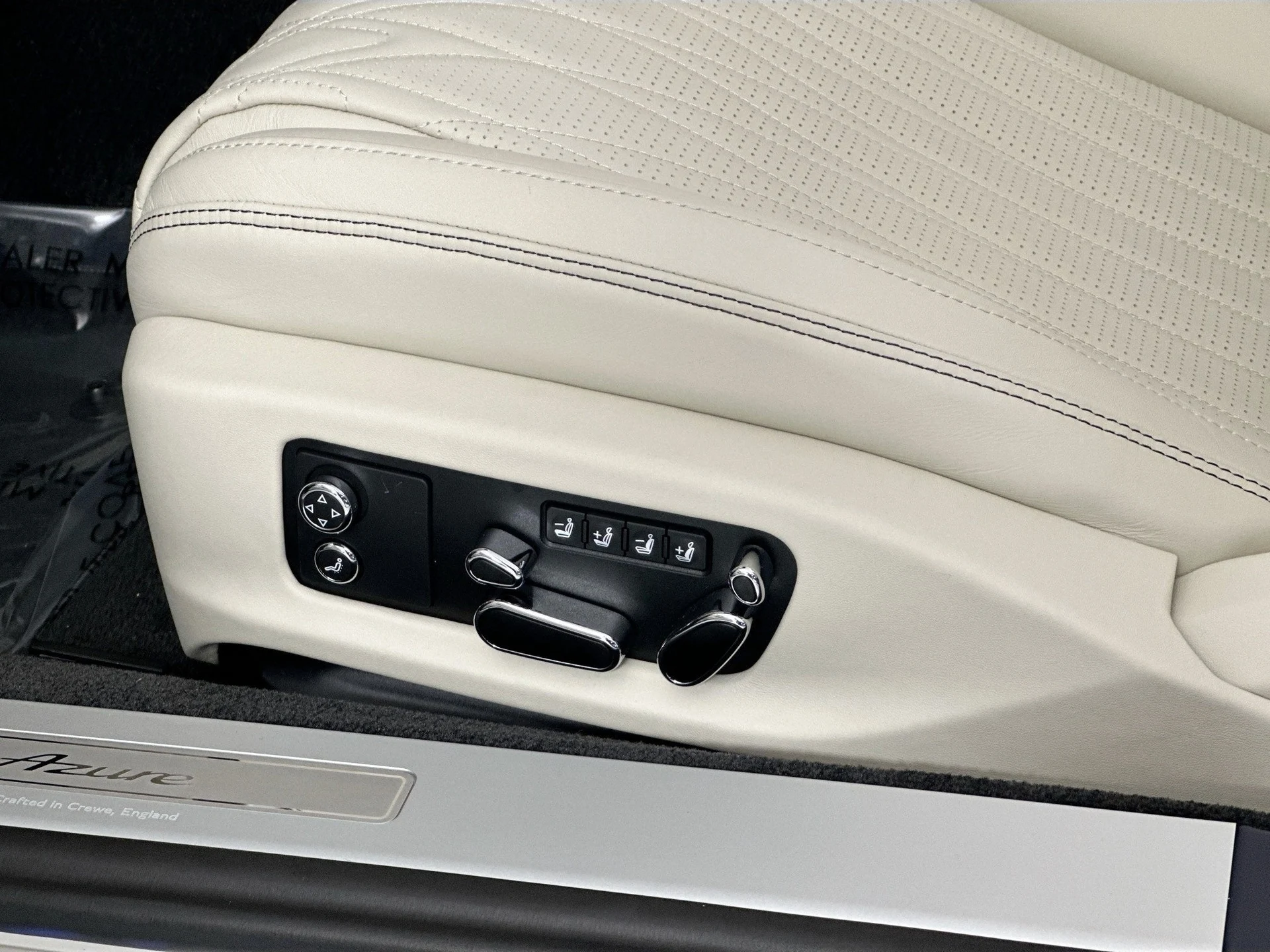 mph016_4245543840_17_4627bb60cb