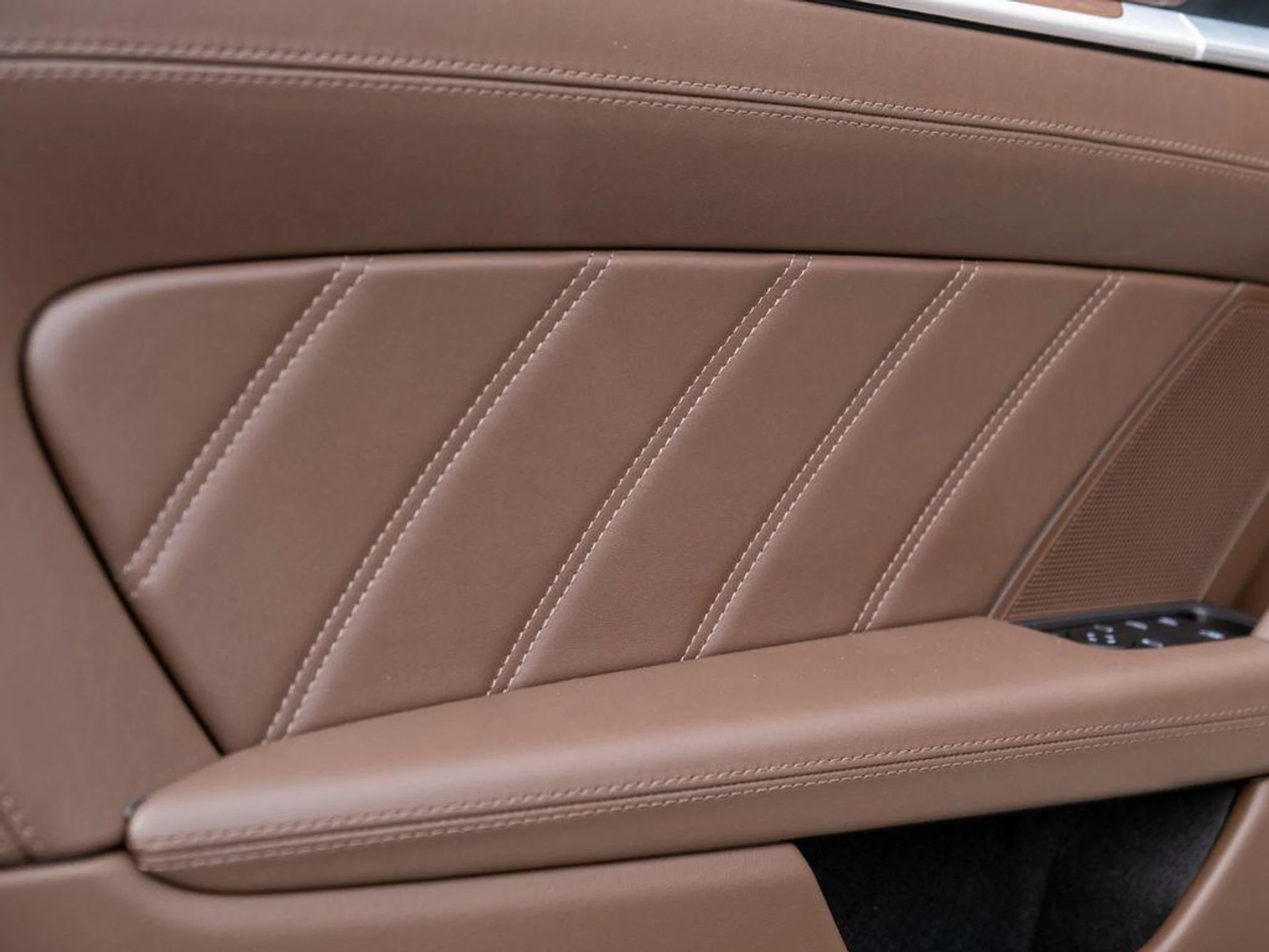 mph016_4248896205_4dk_N52xq_TU_Zu_MG_4b8_A_Jcm_Uhov_BU_30d94a30ca