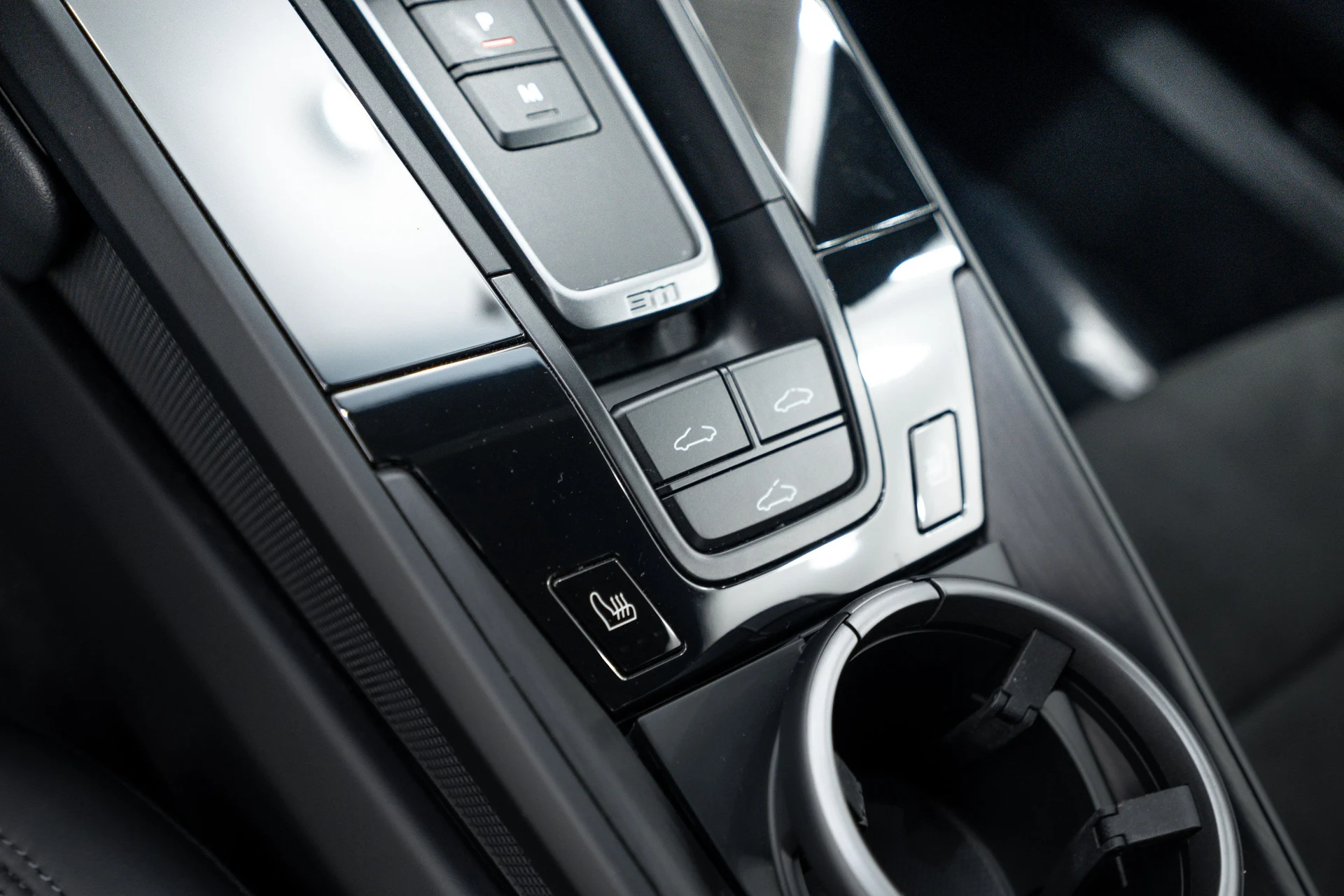 mph016_4250494657_50d08772a70264c1156561e1fcc274a9_d057a4eb2c