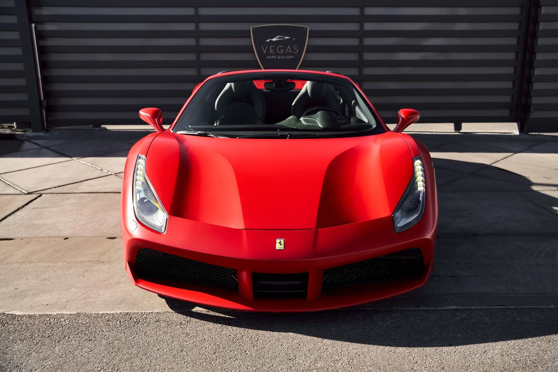 mph016_4252721082_Used_2019_Ferrari_488_Spider_Base_1766024905_0956e0f849