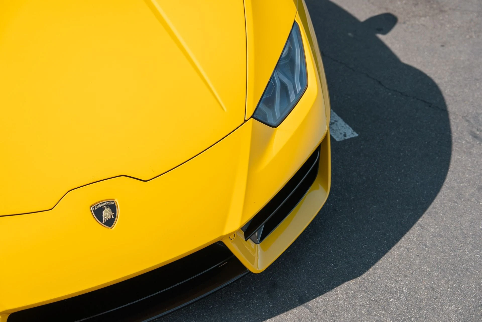 mph016_4253214259_Used_2018_Lamborghini_Huracan_LP_580_2_1762289056_5da2da72fa