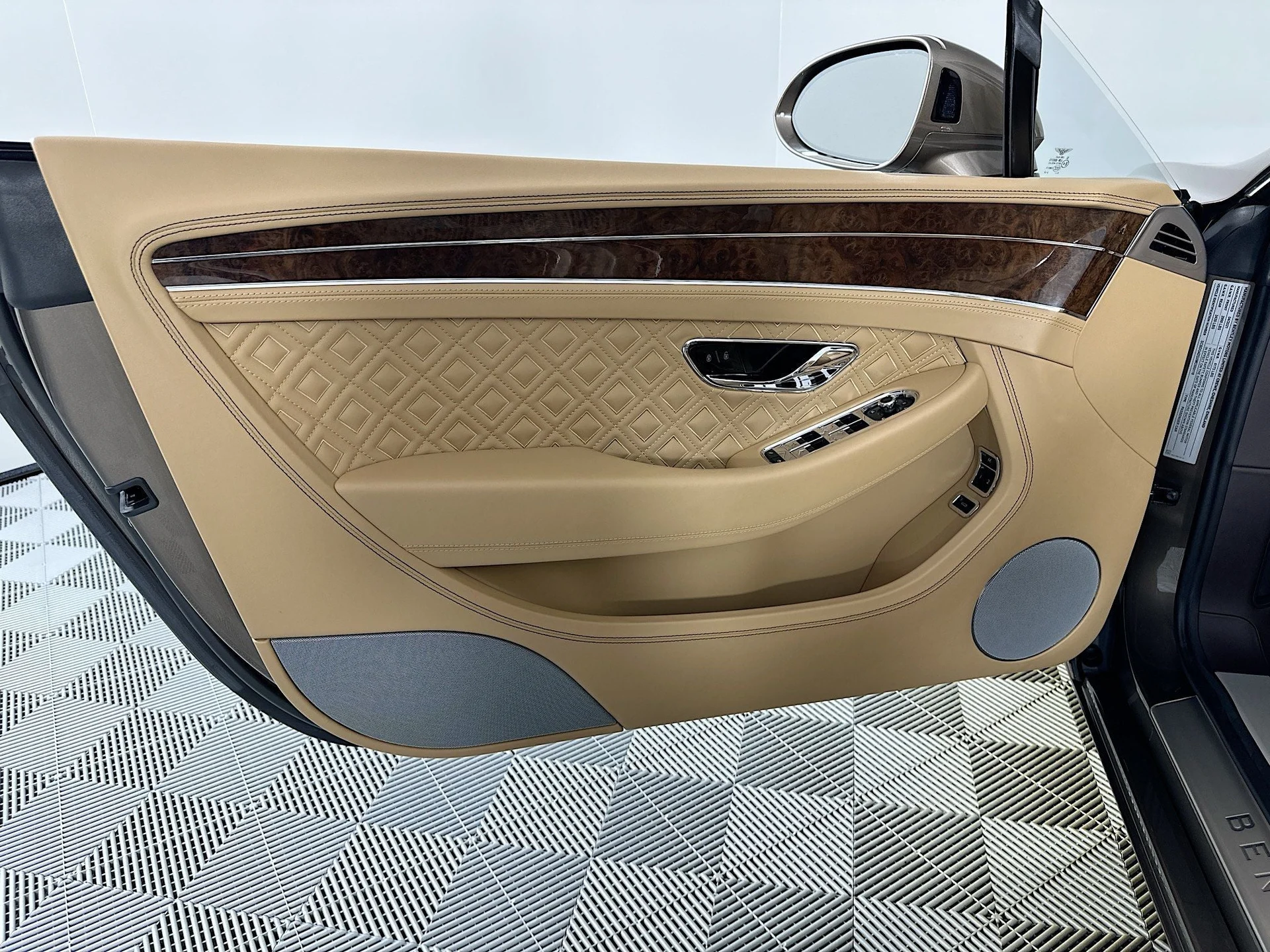 mph016_4257559_17_d236ecc2e7