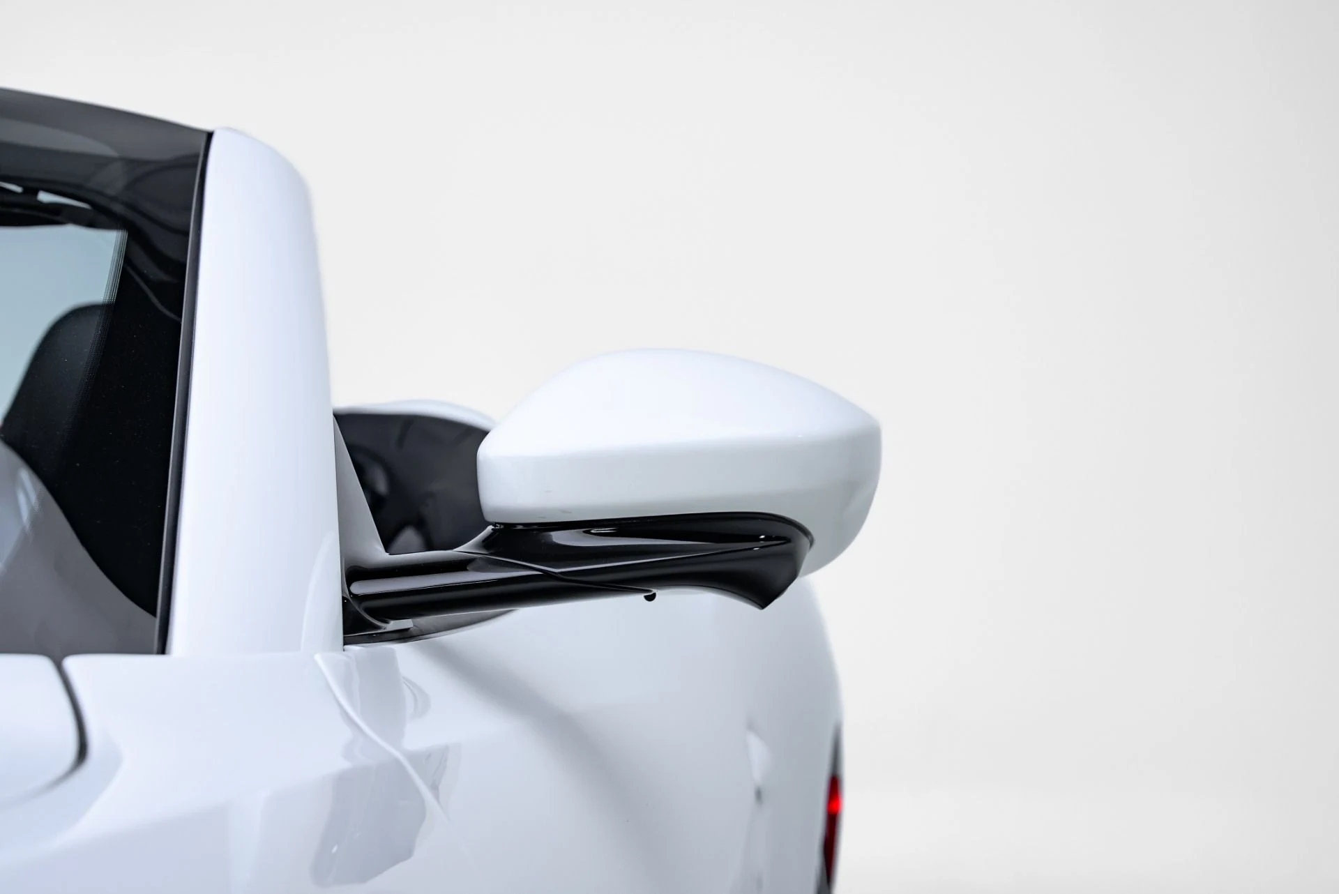 mph016_4257672626_Used_2022_Ferrari_Portofino_M_1773357506_1ac63695d2