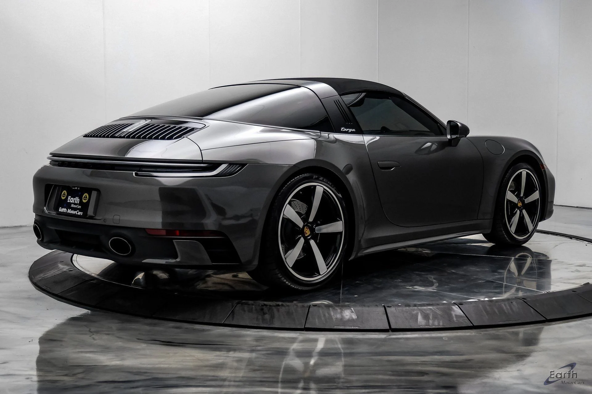 mph016_4258356604_12461133c883a4f5241013672dc235a3x_27c06ac9cd