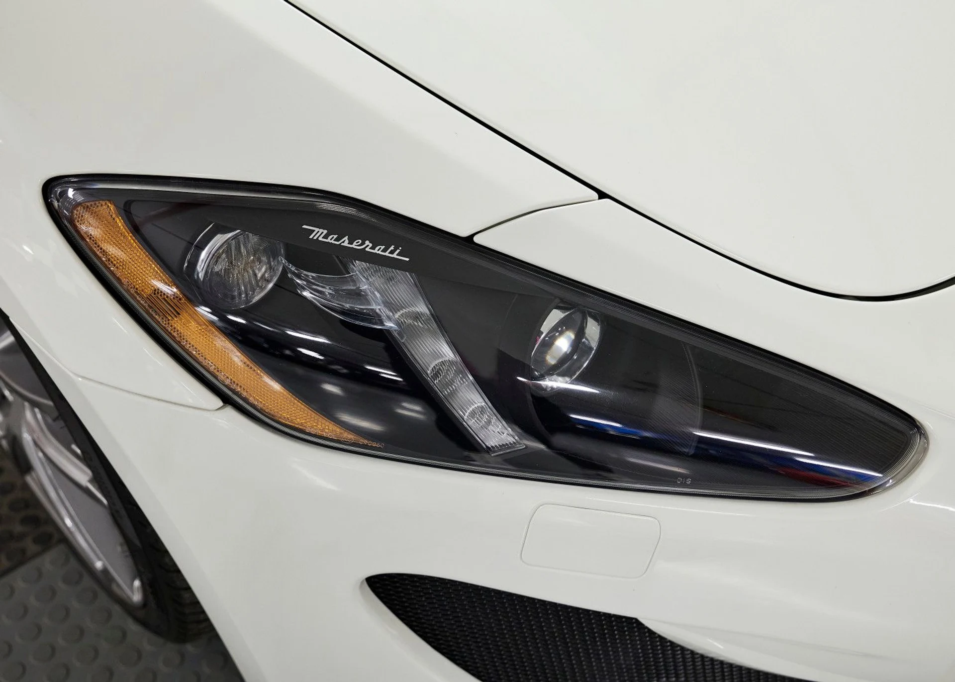 mph016_4258593166_2016_Maserati_Granturismo_15_d8db0c5e5a