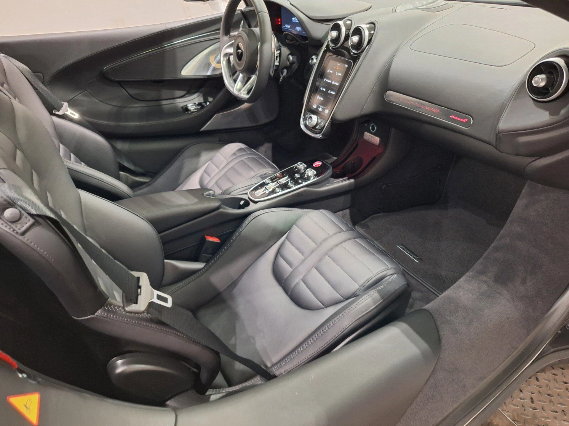 mph016_425998384_a65278022a0ef45a79257c3f23a7171b_6c56e5d7ad