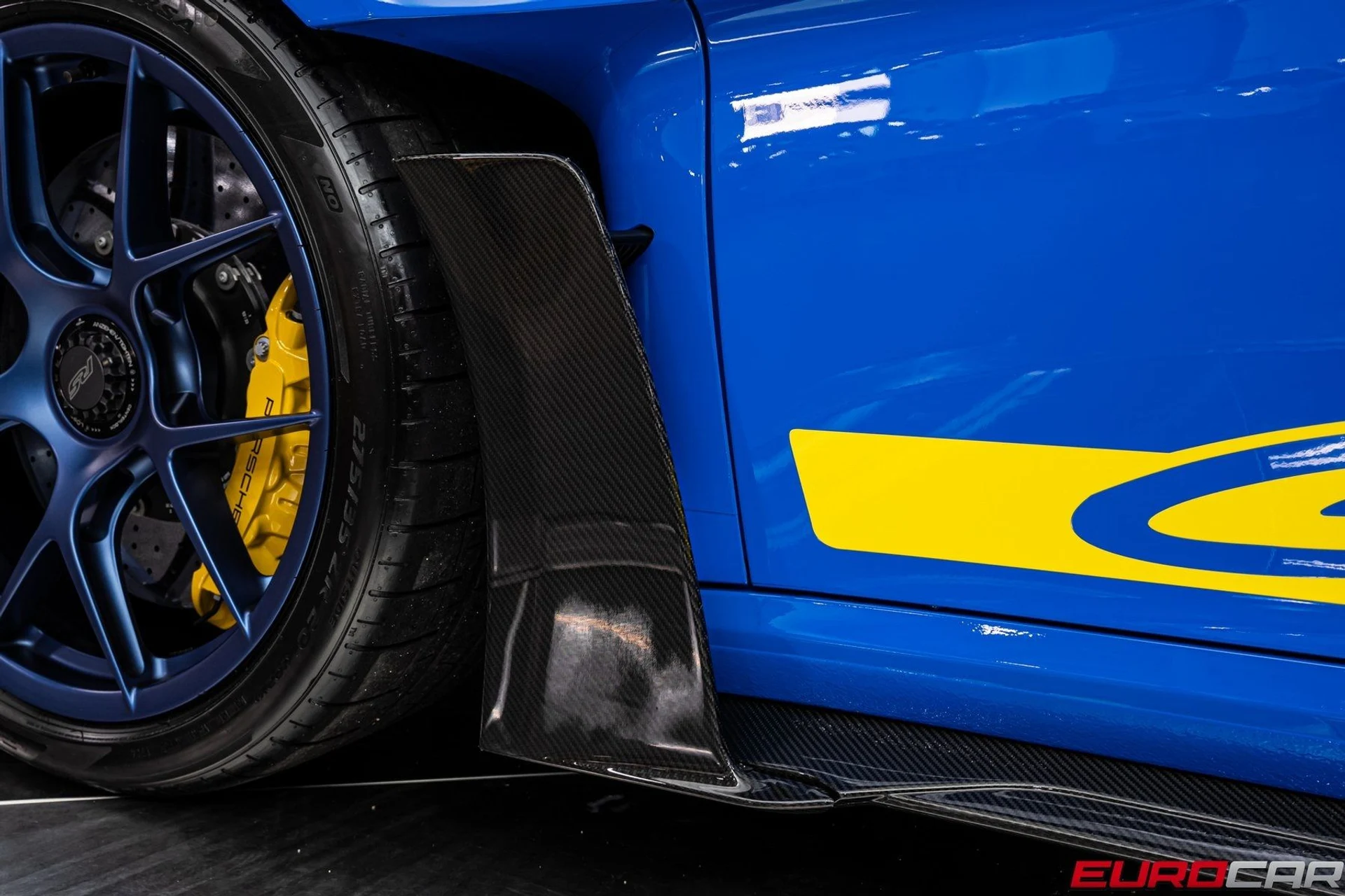 mph016_4260658859_image_17_60eec5c051