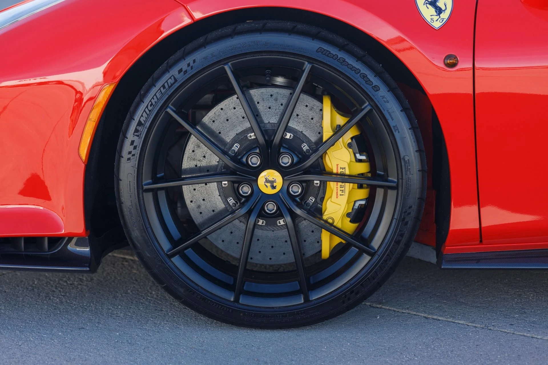 mph016_4267487793_Used_2020_Ferrari_488_Pista_1765914948_75a87e3034