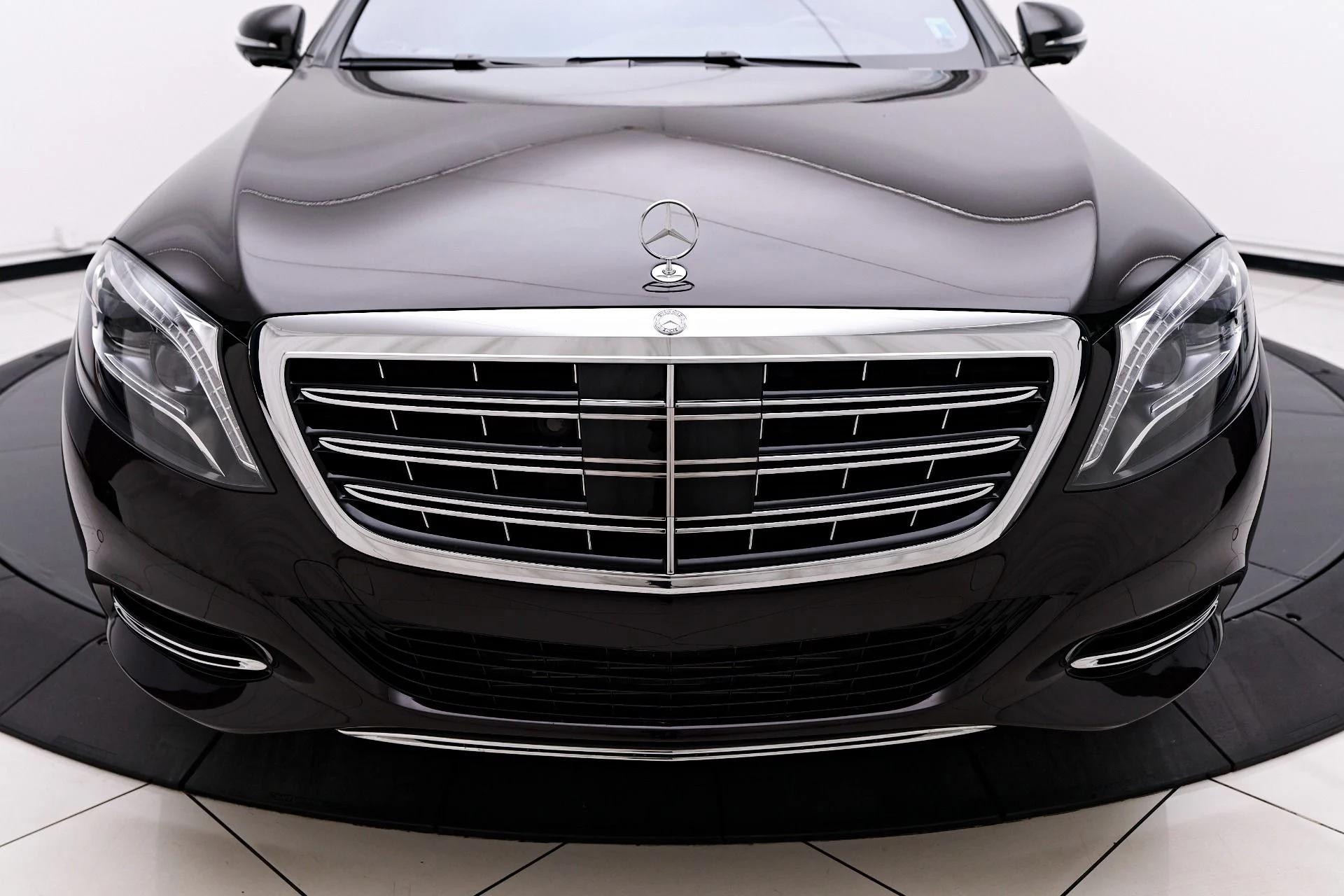 mph016_4277549092_Used_2016_Mercedes_Benz_S_Class_Maybach_S_600_1758850308_771694de0d