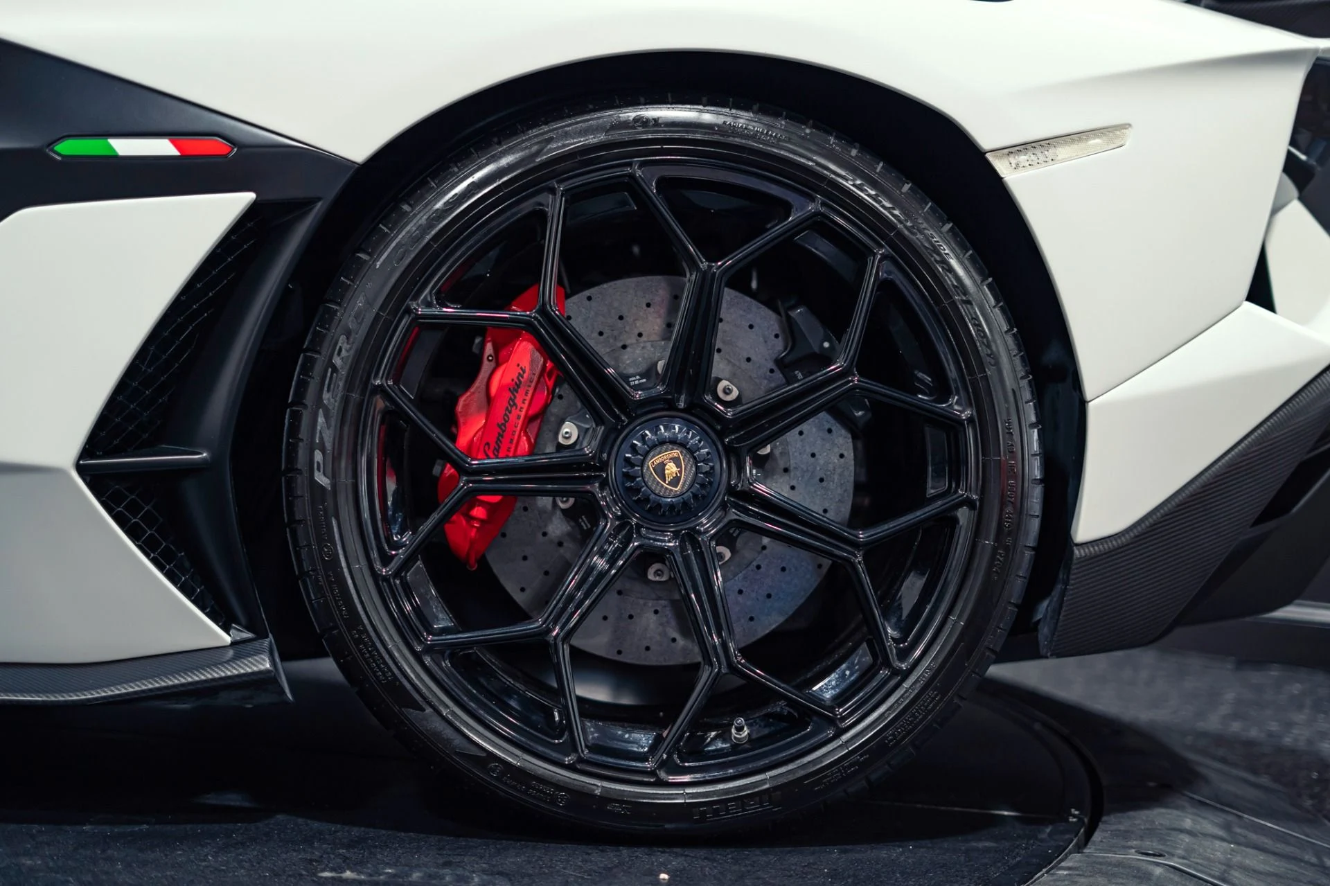 mph016_4281224232_Used_2020_Lamborghini_Aventador_LP_770_4_SVJ_1778086928_4c3fe0093f