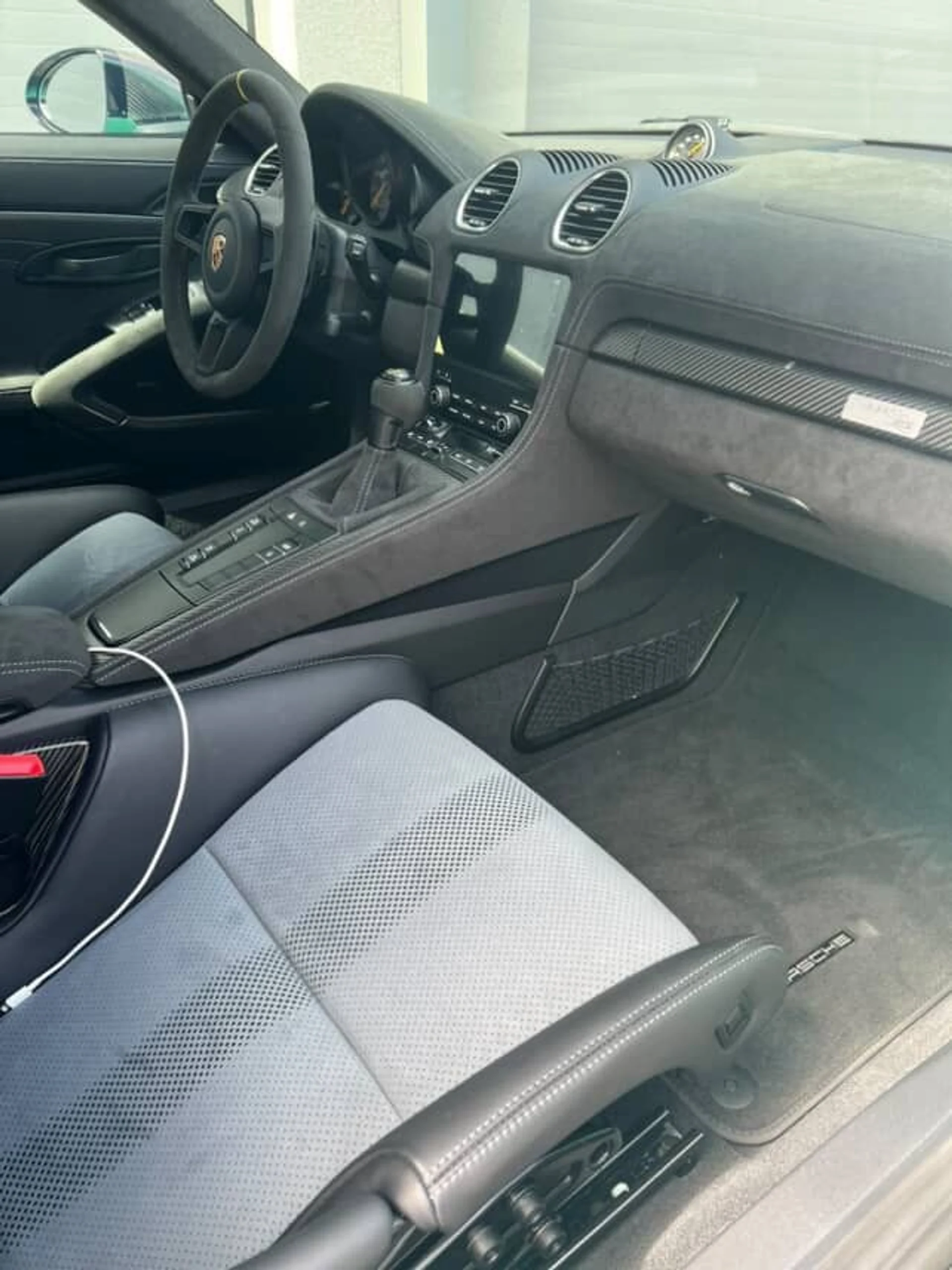 mph016_4283462373_Used_2024_Porsche_718_Cayman_GT_4_RS_1753399110_1b09dc2736