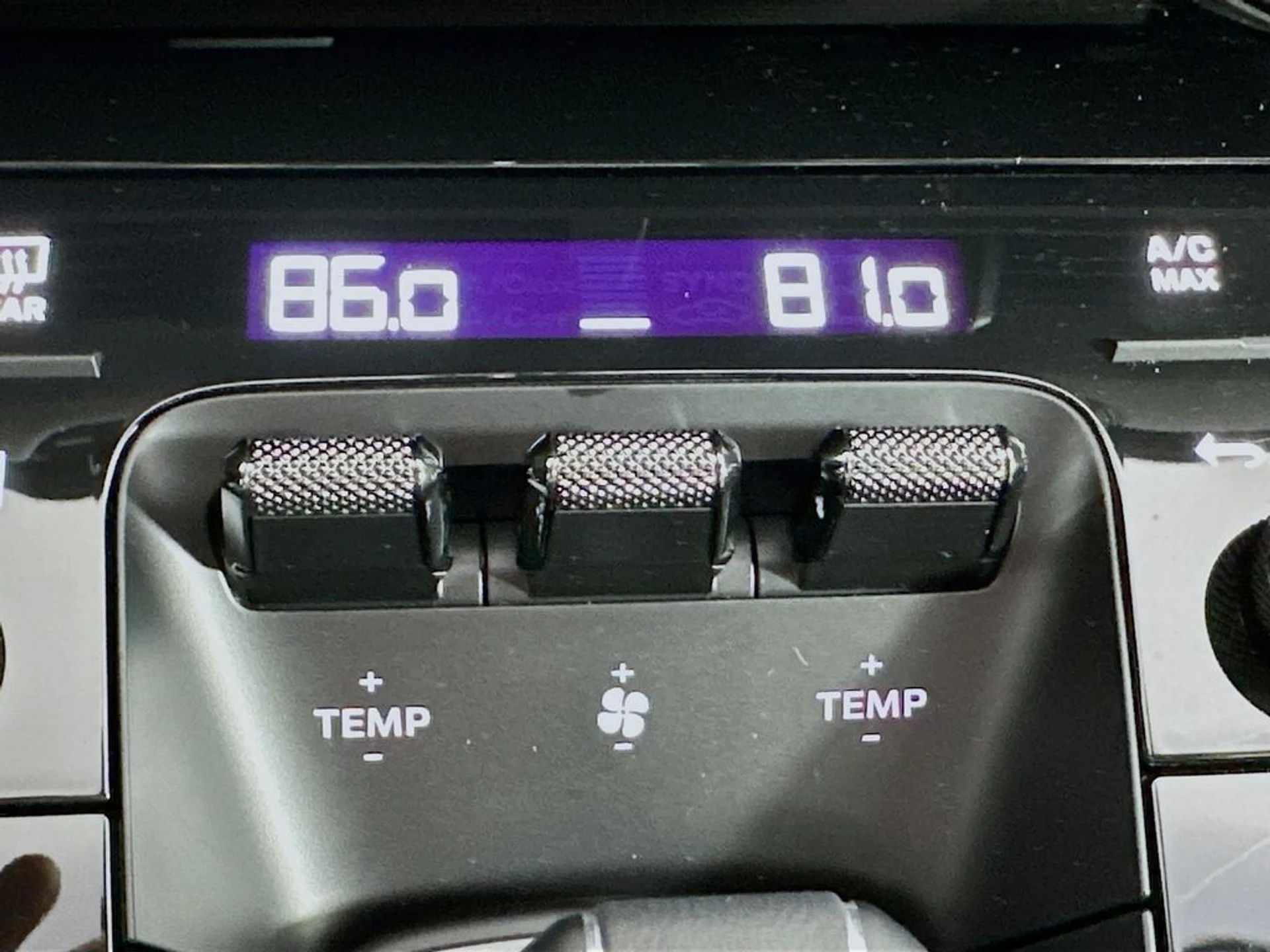 mph016_4286544343_a9d24cf8a93bec929b96759013b2eda7x_09435bc478