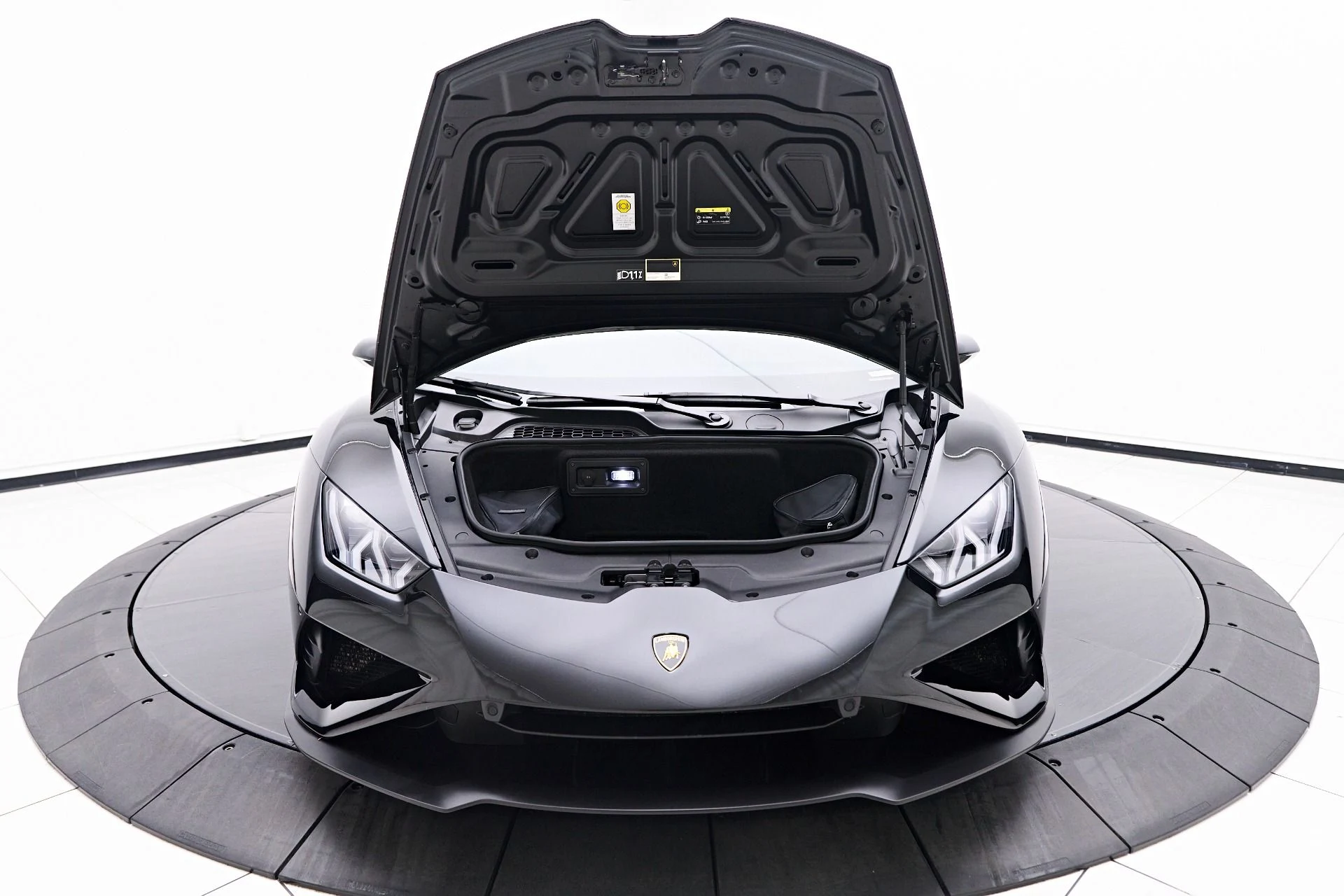 mph016_4287336357_Used_2022_Lamborghini_Huracan_EVO_Base_1752781637_48f73862ee