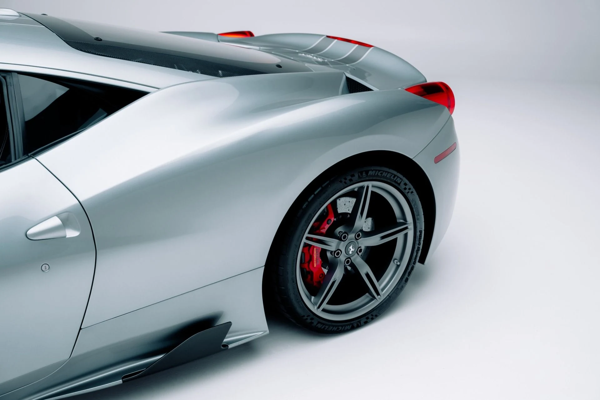 mph016_435403386_Used_2015_Ferrari_458_Speciale_1764610565_ee45716b41