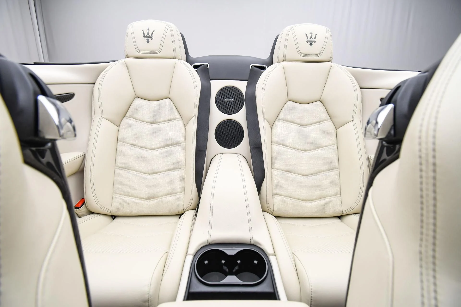 mph016_440774098_Used_2018_Maserati_Gran_Turismo_Convertible_MC_1755159347_87b3bbbc2a