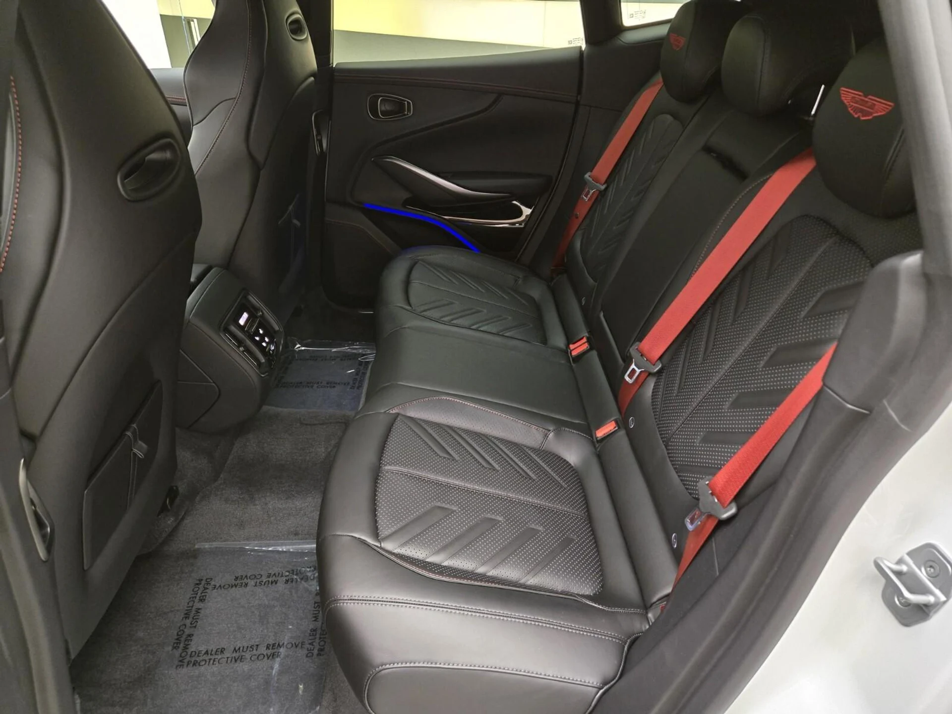 mph016_440948109_New_2026_Aston_Martin_DBX_S_1776835386_0ebf6c437a