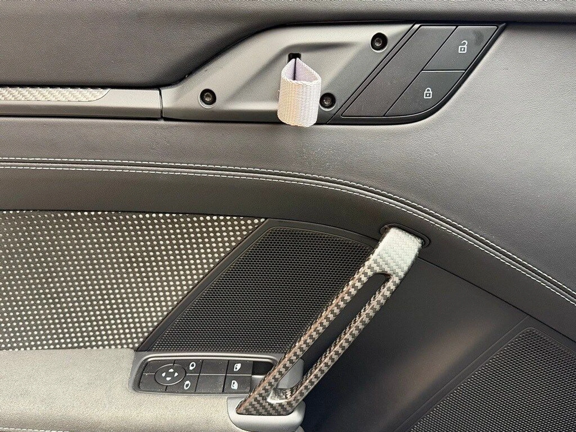 mph016_441229190_9066398e92b6ba19ad69e6fc6b16c809x_f6366d112c