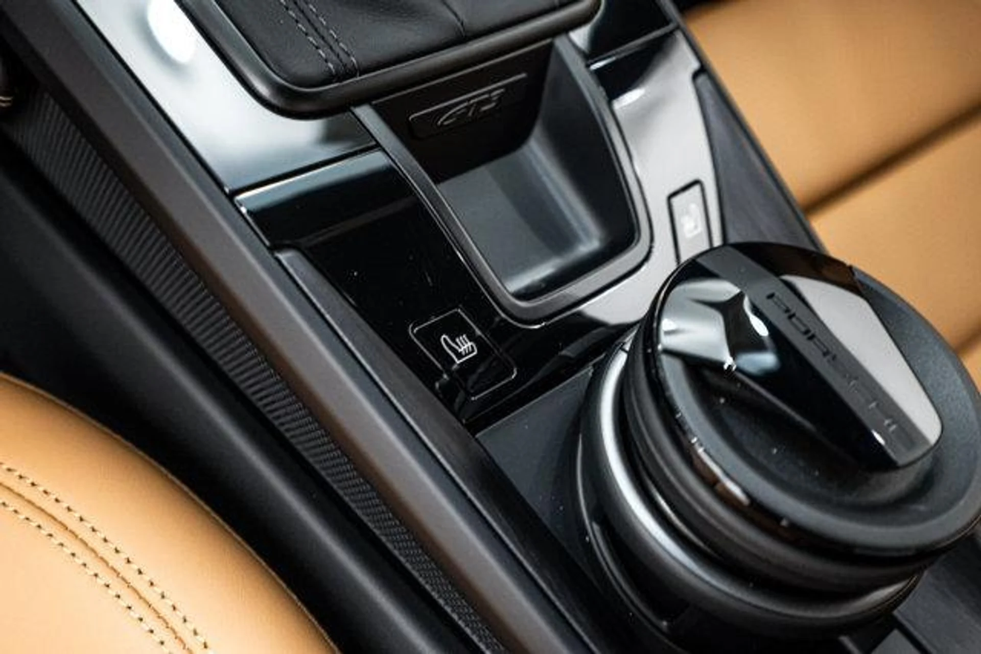 mph016_442040366_d_A_Gg7dsz_Nk_RL_Rj_Lgka_QEH_3q_V_Hw_ca017560af