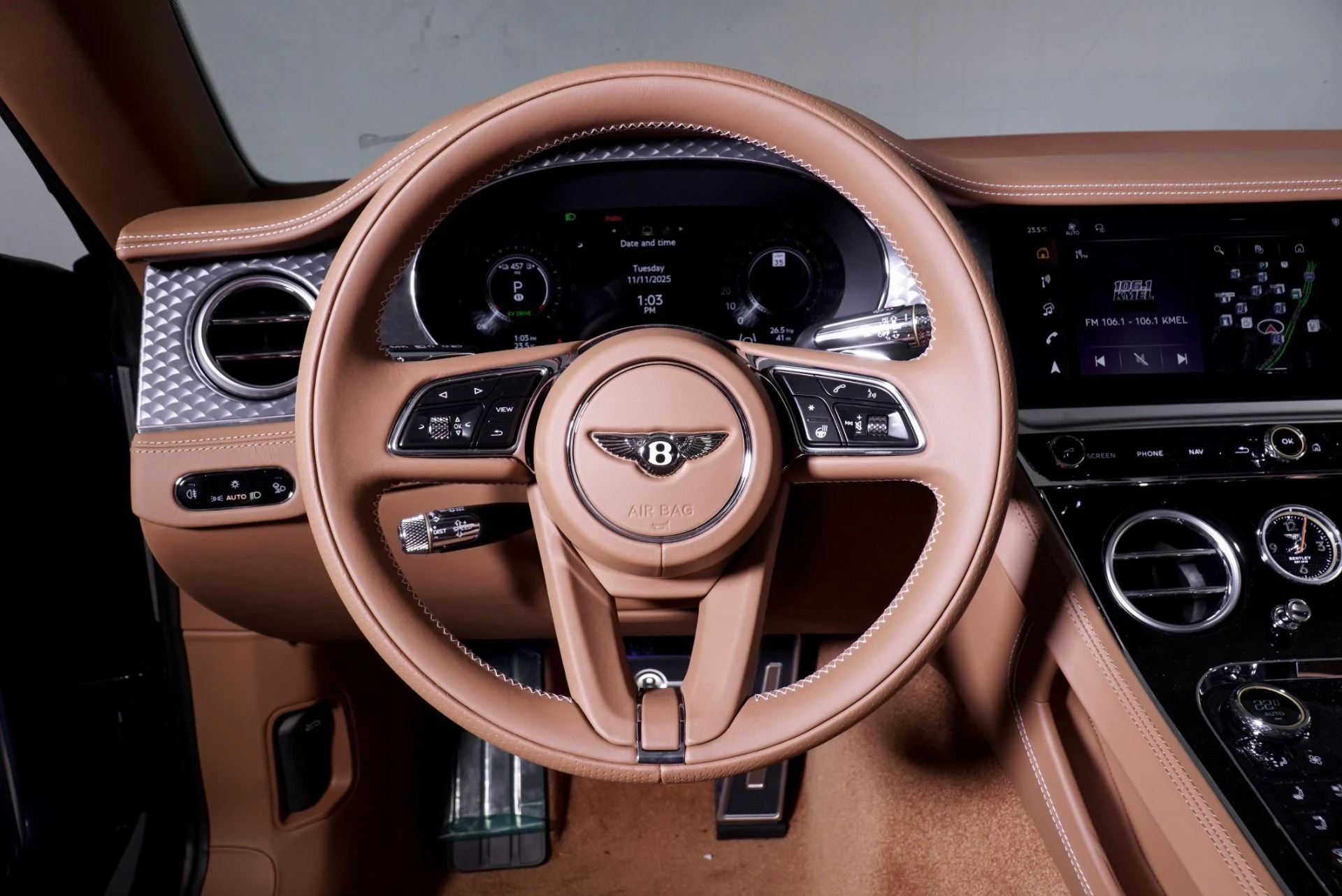 mph016_442721083_New_2026_Bentley_Continental_GTC_Azure_1763171768_aebad8c4f9