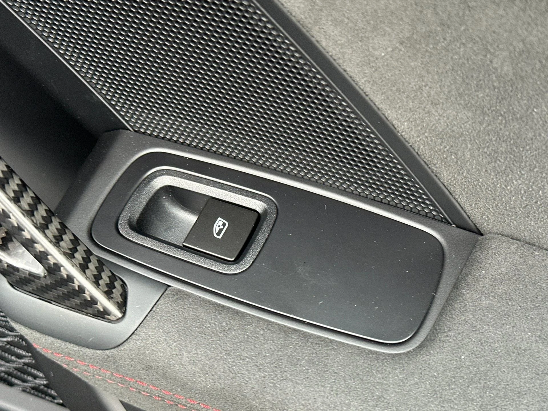 mph016_443102344_Used_2026_Porsche_911_GT_3_1766569767_8af94b54c8