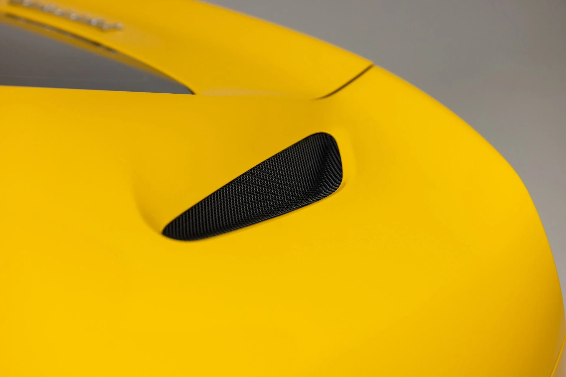 mph016_443974190_Used_2014_Ferrari_F12berlinetta_1766171664_9f95cf9062