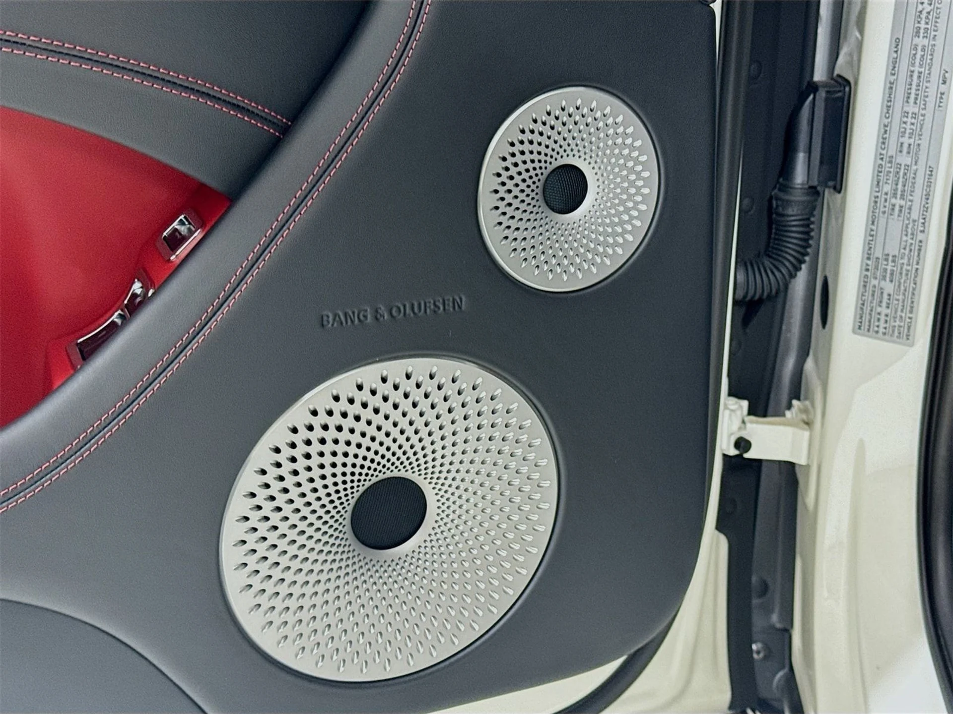 mph016_444278693_71dcdf0f058495b9a17ba2446b0494dcx_6bd2254e0f