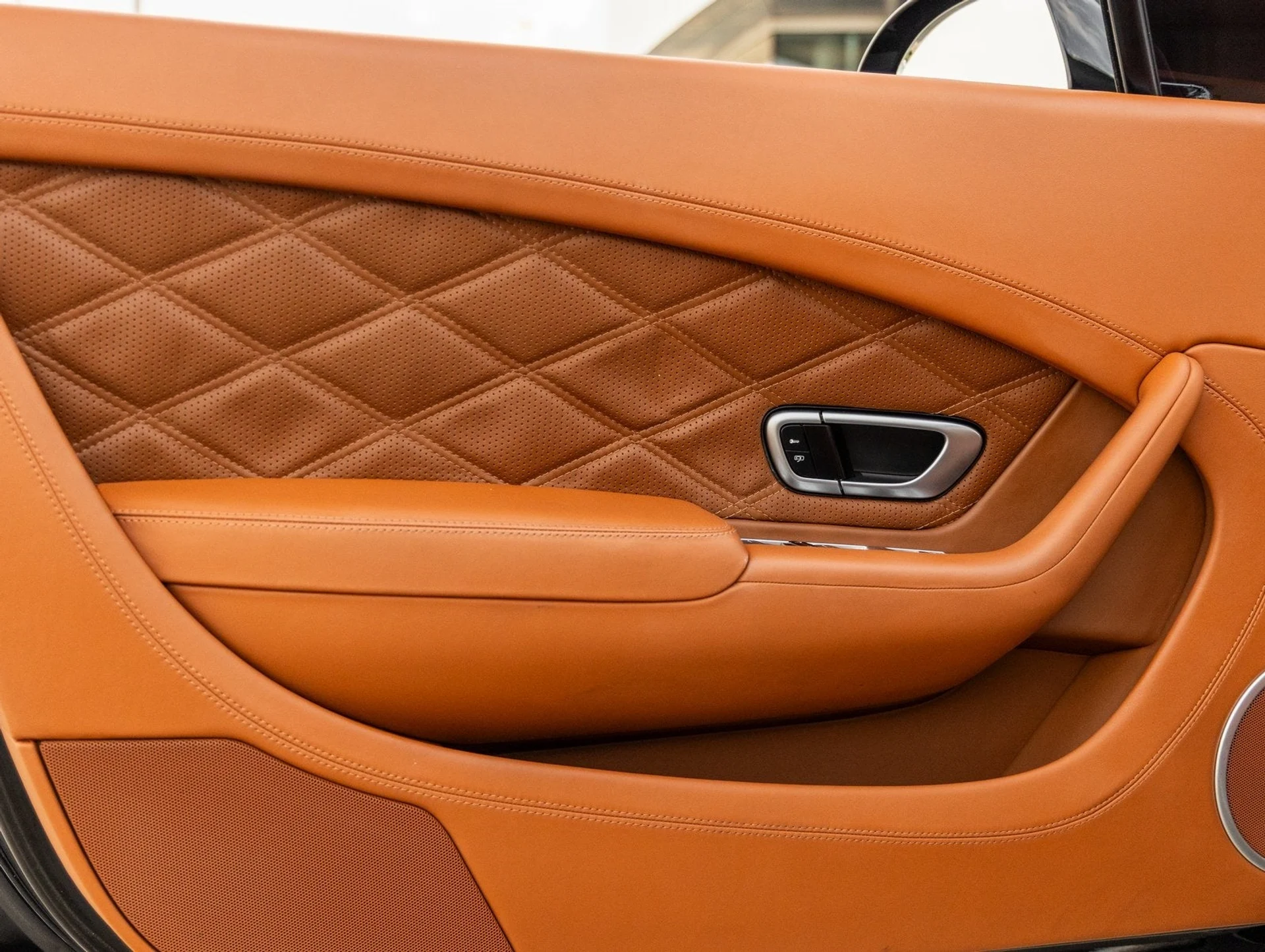 mph016_445886672_17_8e86b29863