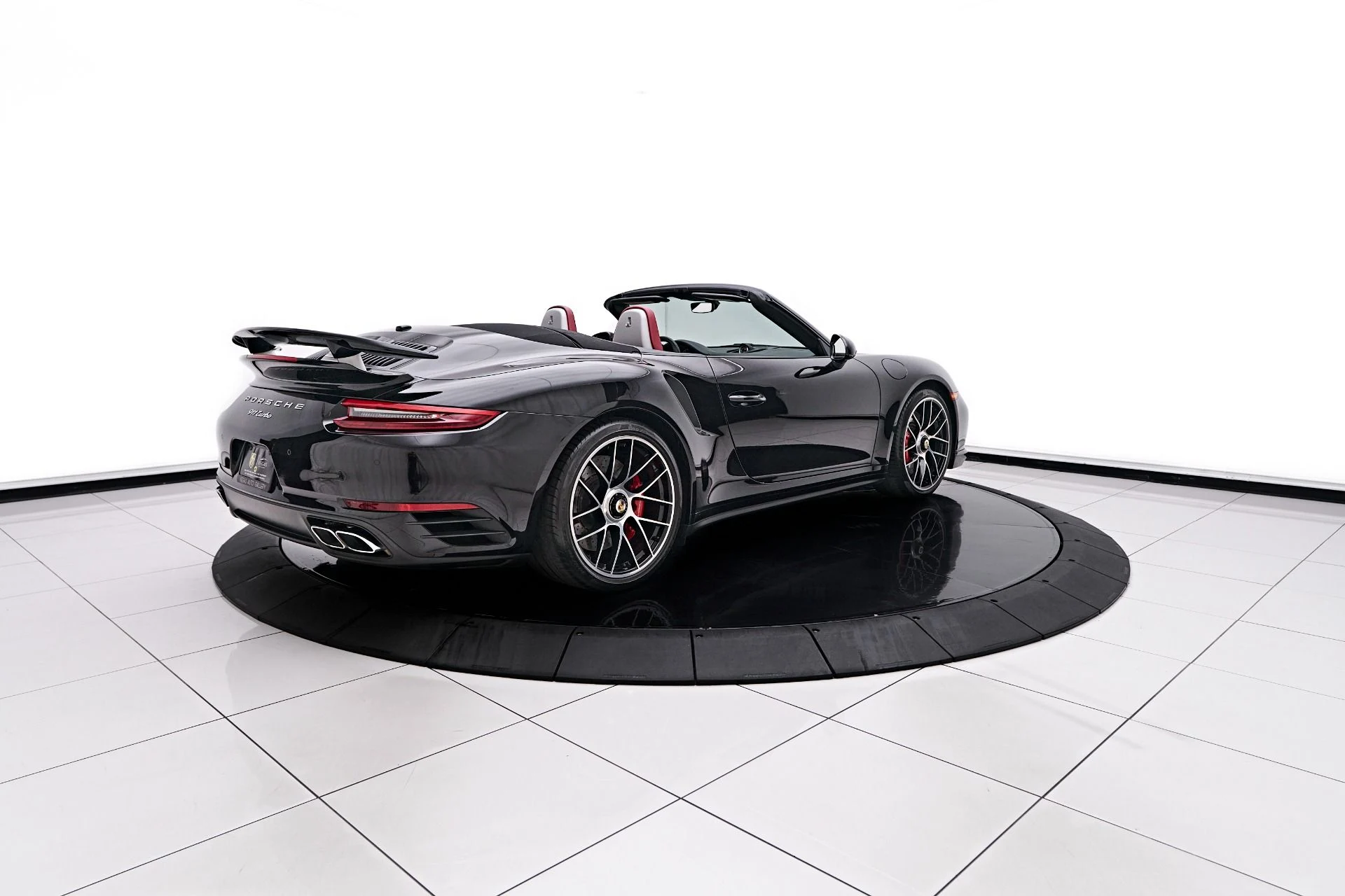 mph016_454797027_Used_2019_Porsche_911_Turbo_1750270685_2c1c1d3788