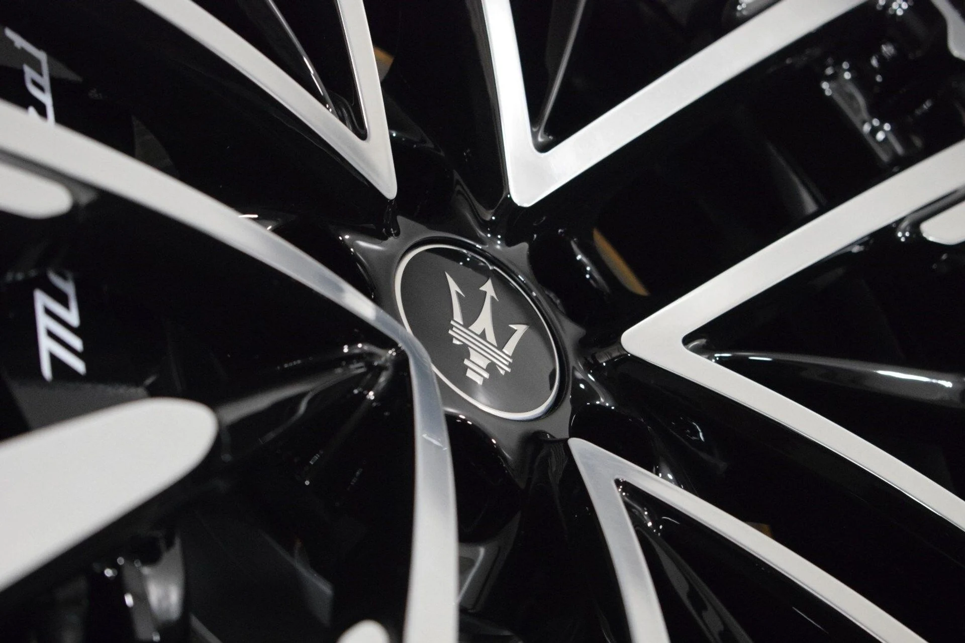 mph016_4650269_5c4ee4ae9308e9b2184ac4d559c981e0x_38114219e4