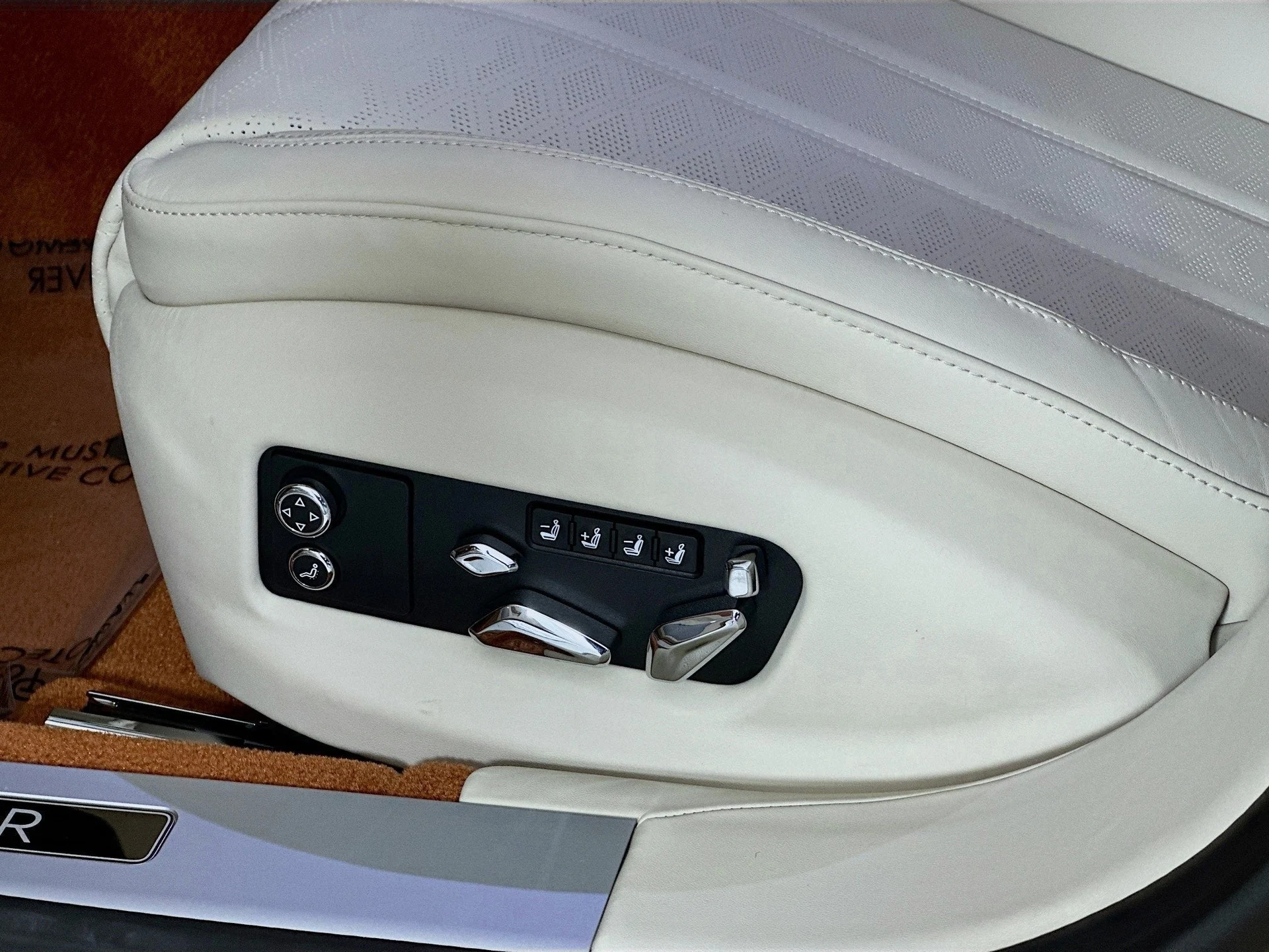 mph016_472980125_17_e92040fe67