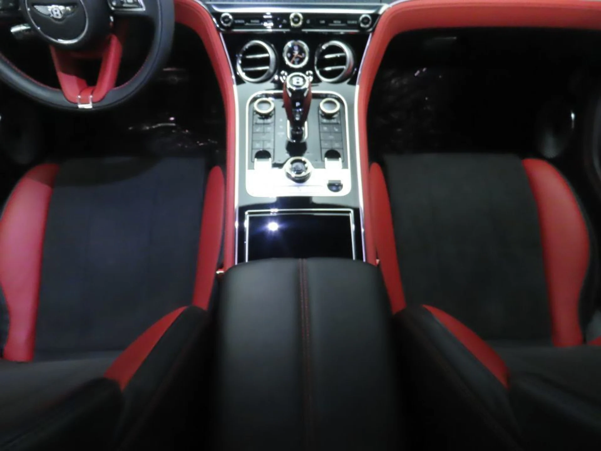 mph016_474155783_used_2024_bentley_continental_gtv8coupe_8119_22922689_17_1024_2a5d65f9e8