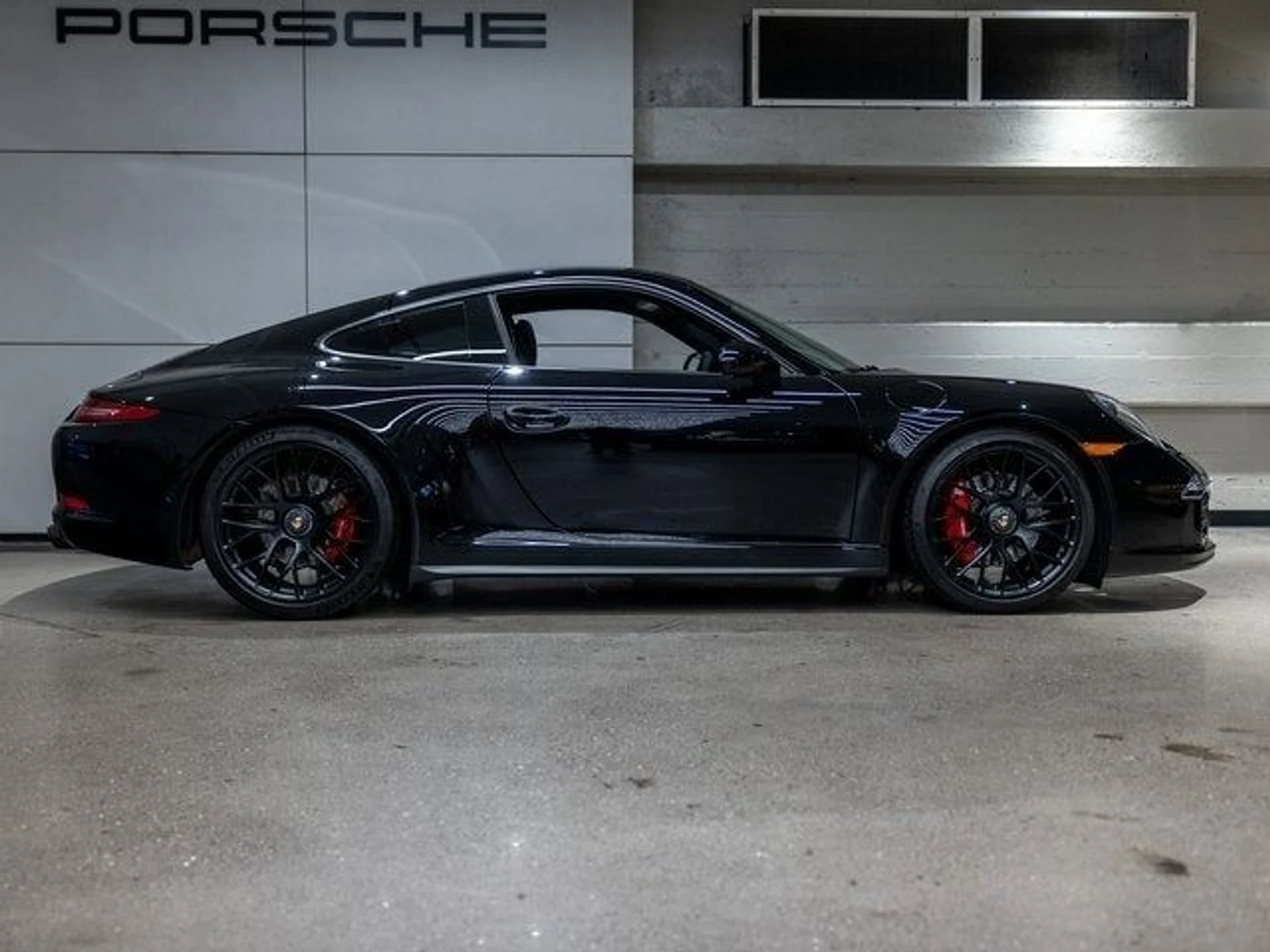 mph016_475047271_17_5d2effee7b