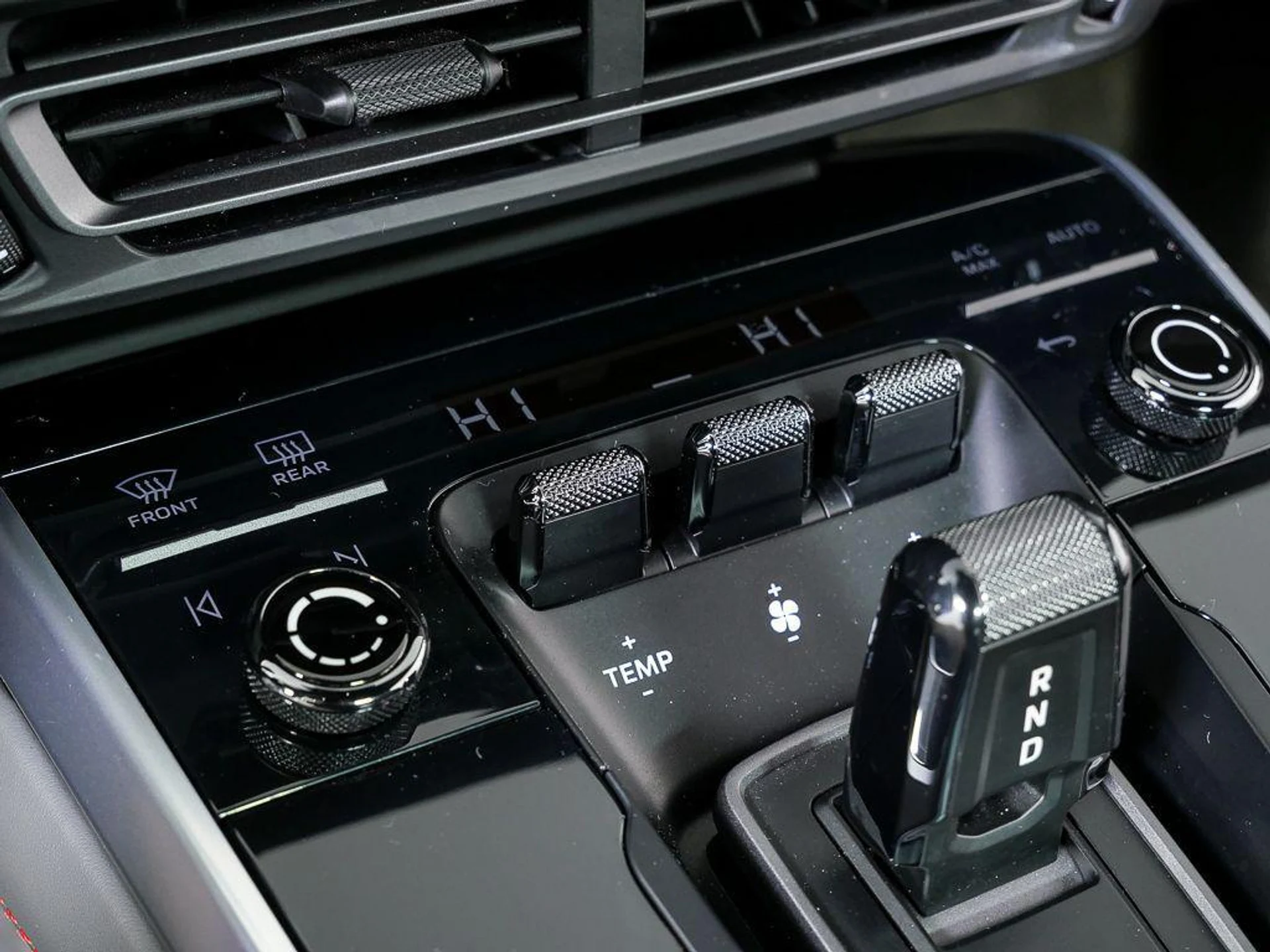 mph016_475191702_HW_O_Xpl8_Dgjfy_AQH_4m3f_ZG_Zc354_fee6758426