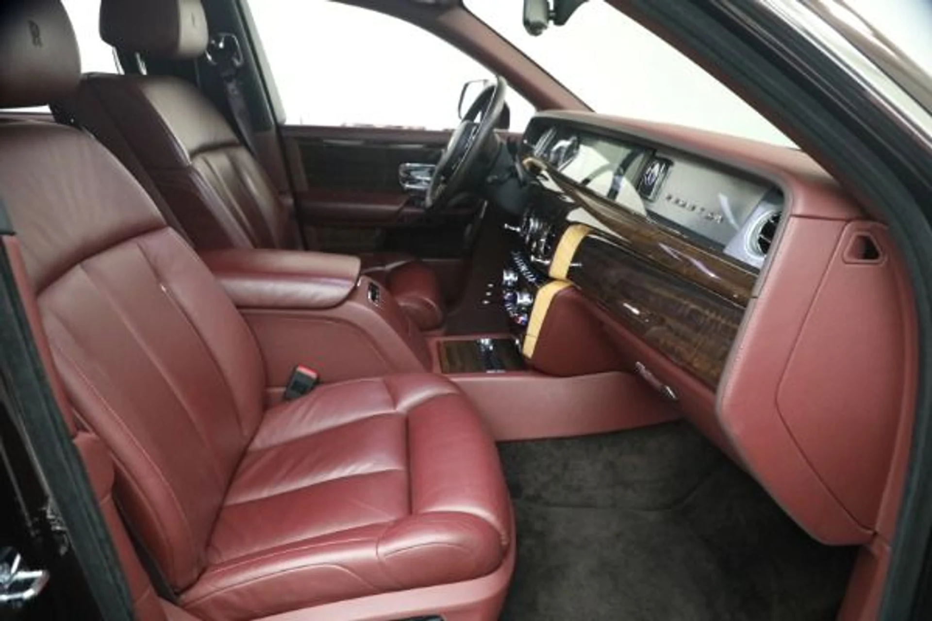 mph016_478738884_Used_2018_Rolls_Royce_Phantom_EWB_d0d084429c