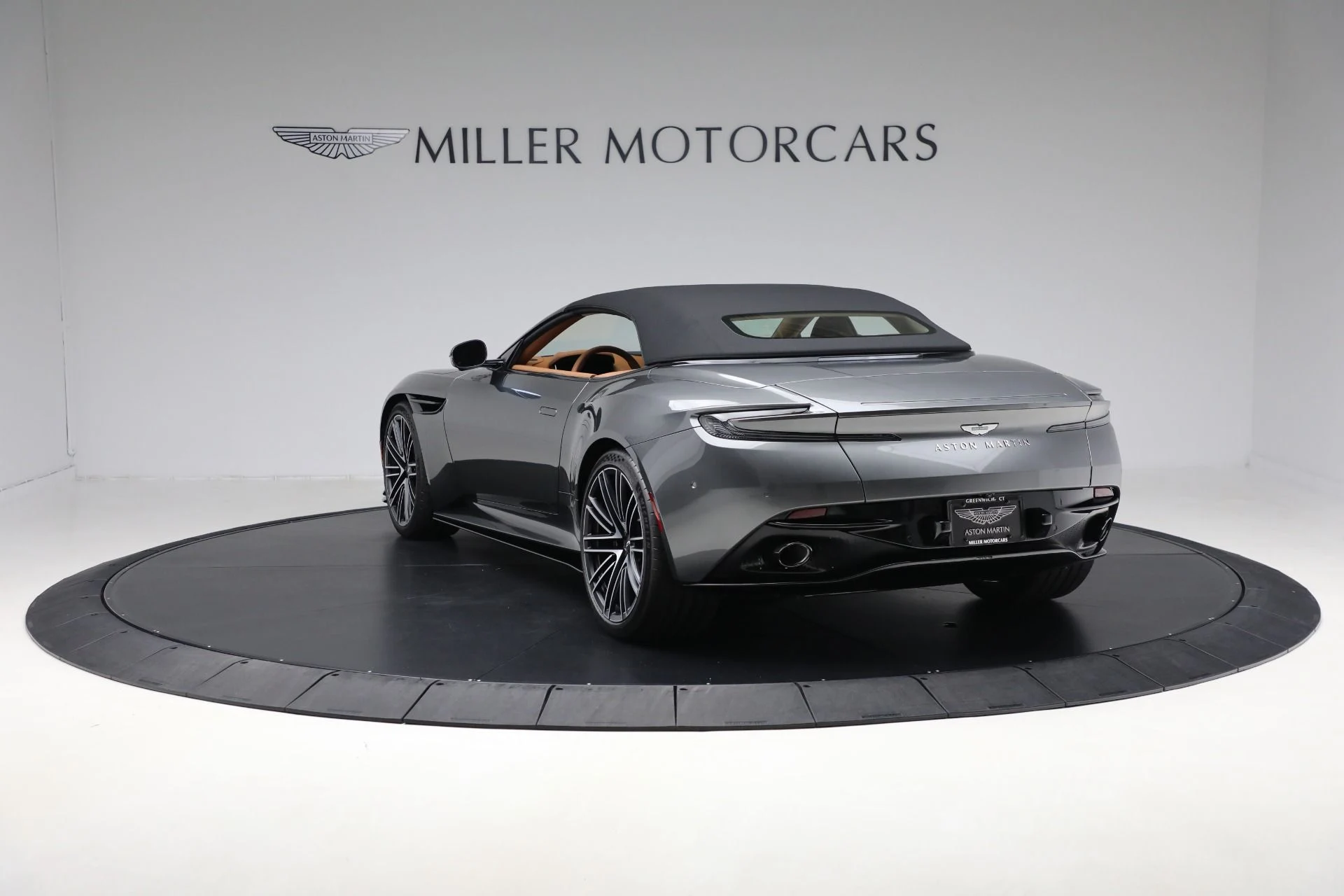 mph016_479544987_New_2025_Aston_Martin_DB_12_Volante_ac97ab09b0