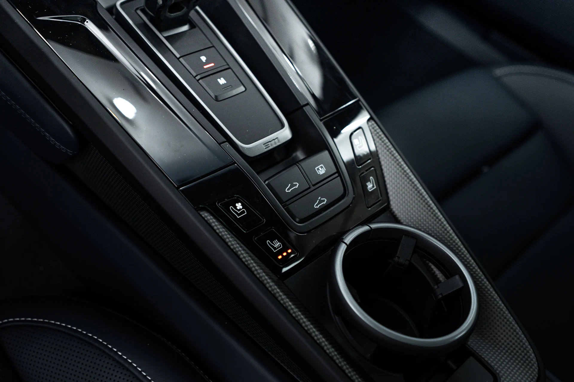 mph016_48484627_8eaad7744117dbdf21b92172c3122a9d_9bf7e1d068